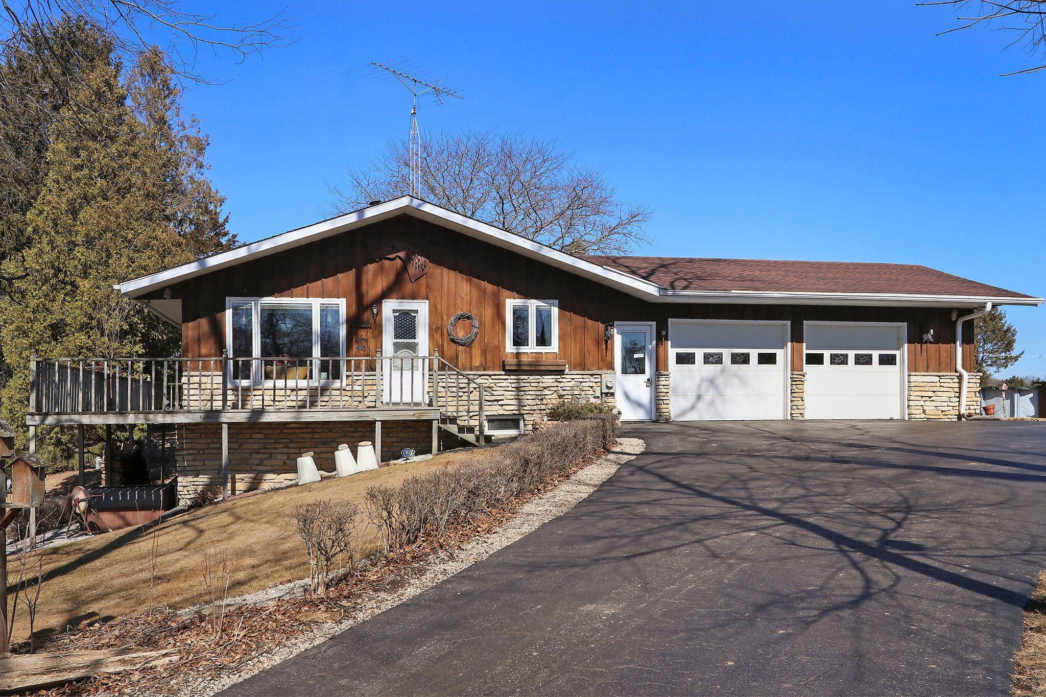 Spring Prairie, WI 53105,N6938 Old County Road DD -
