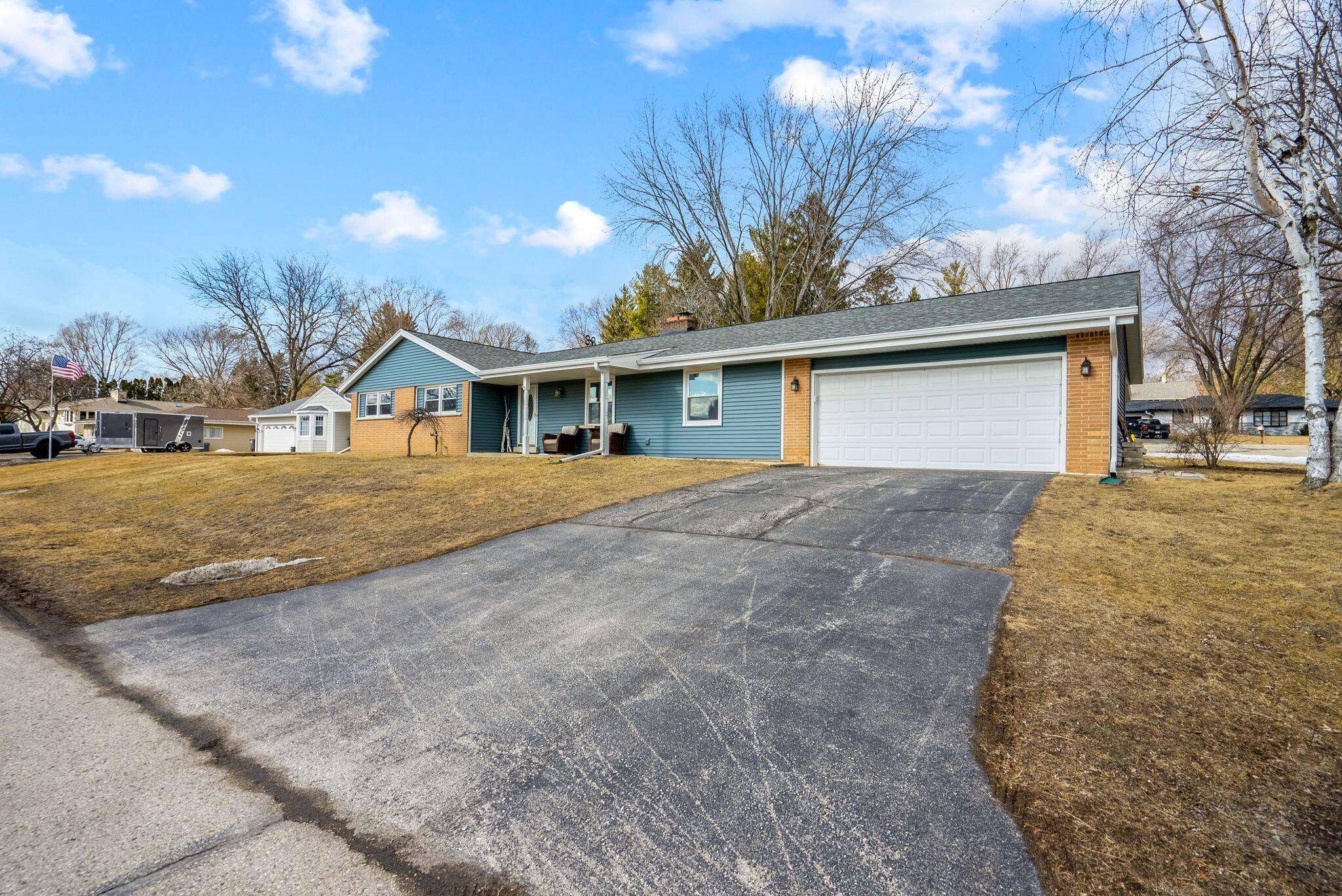 Oconomowoc, WI 53066,1406 Riverdale Dr