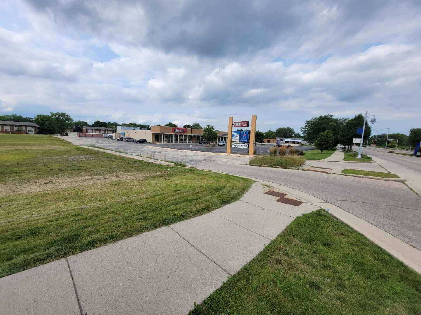 Muskego, WI 53150,W171S7452 Lannon Dr