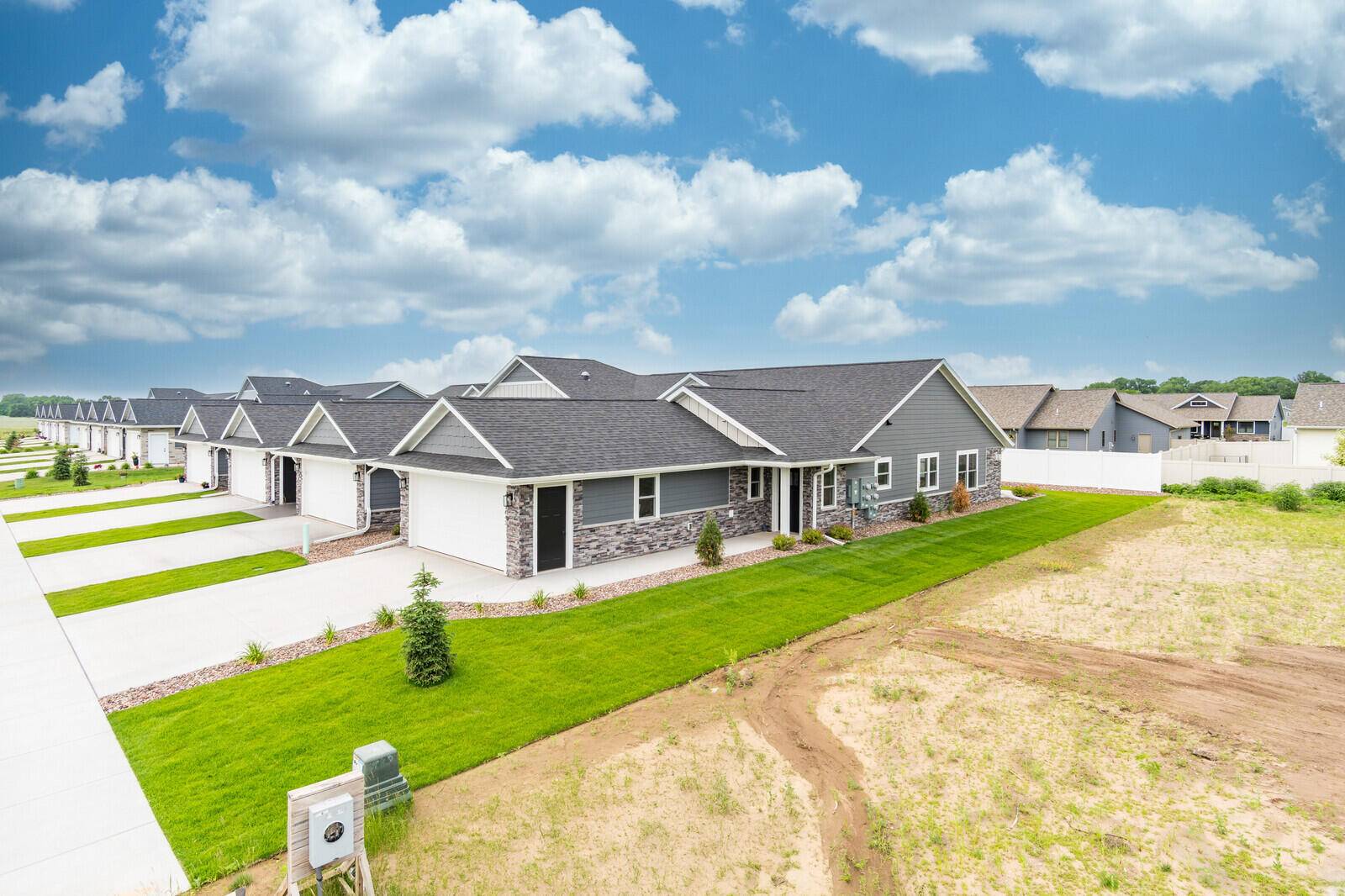 Holmen, WI 54636,1643 Red Clover St