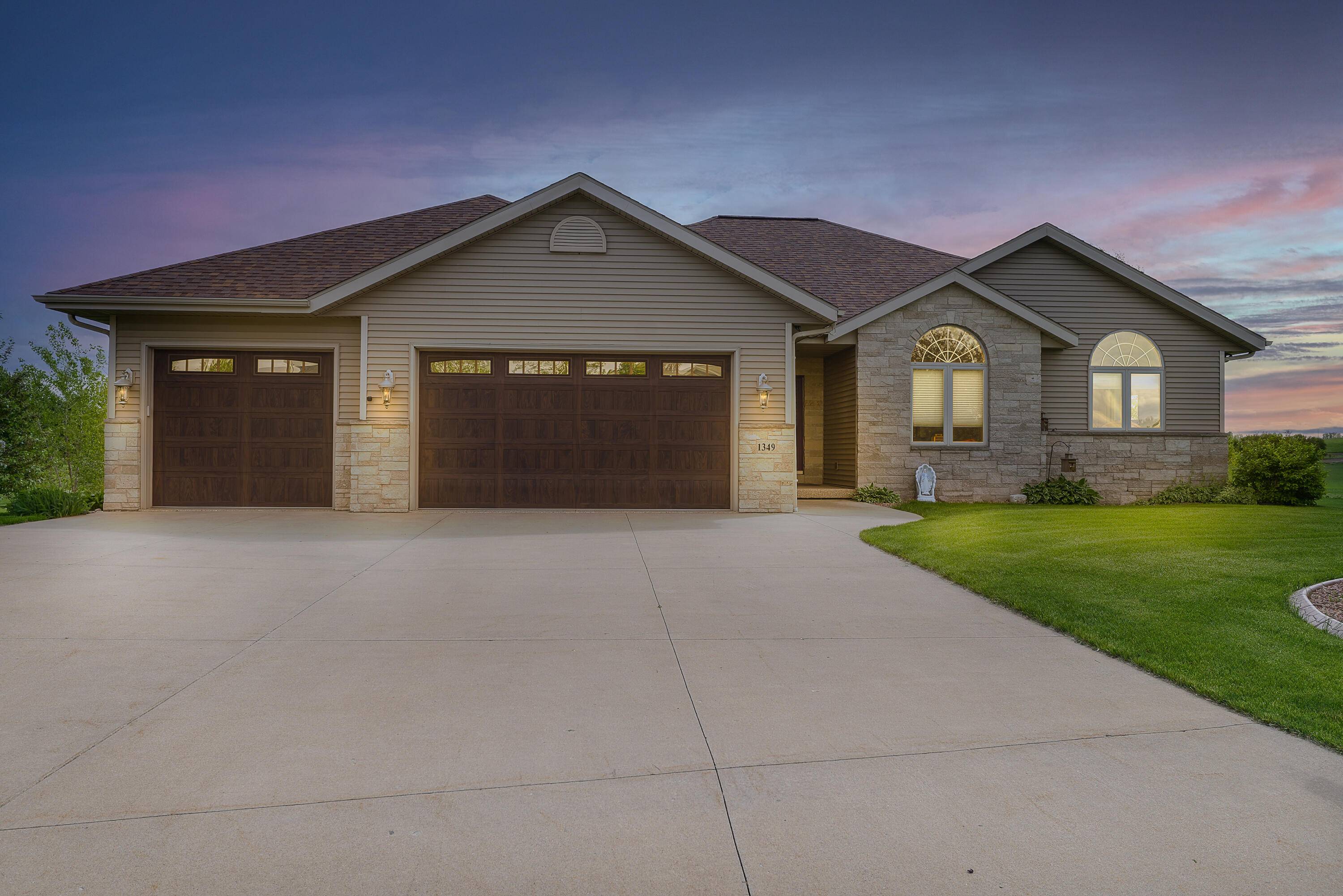 Mayville, WI 53050,1349 Carolyn Blvd
