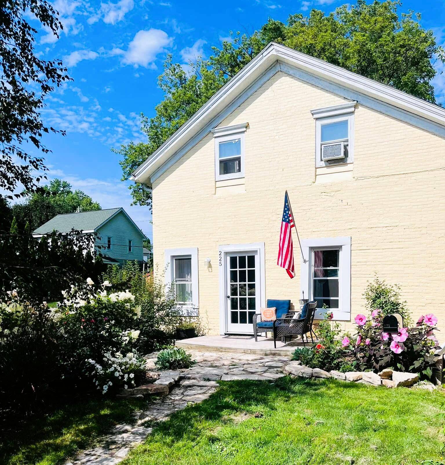 Mayville, WI 53050,225 S Main St
