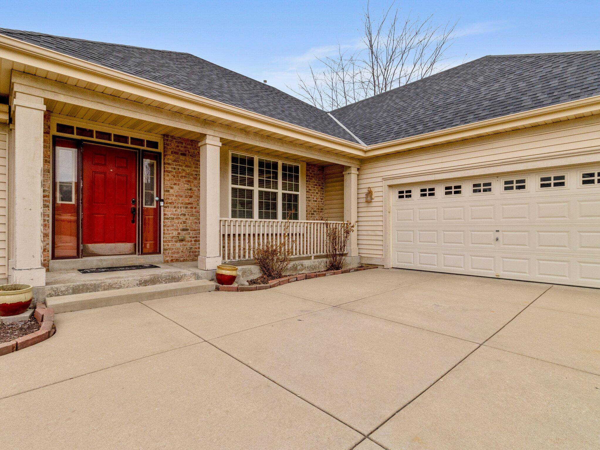 Oak Creek, WI 53154,3838 E Stargrass Ln