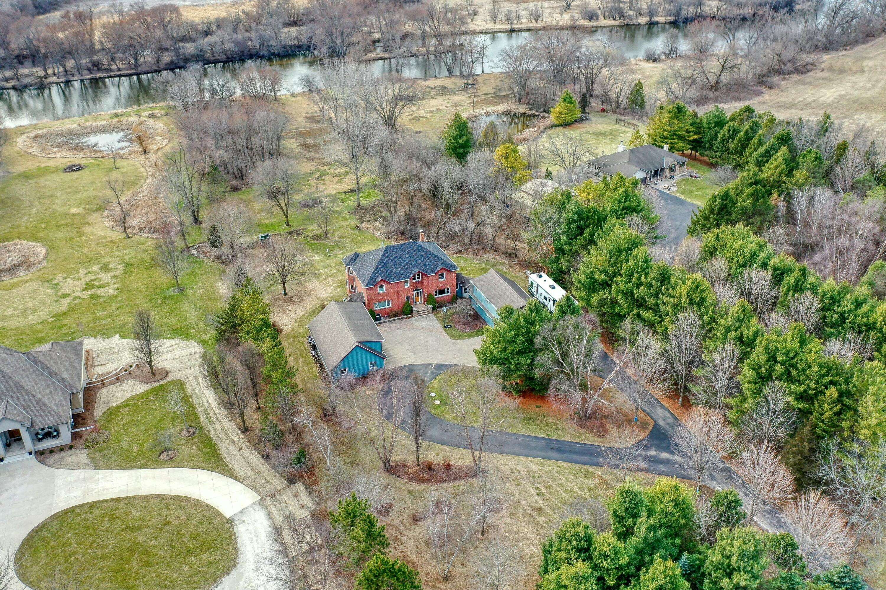 Burlington, WI 53105,6444 Brever Rd
