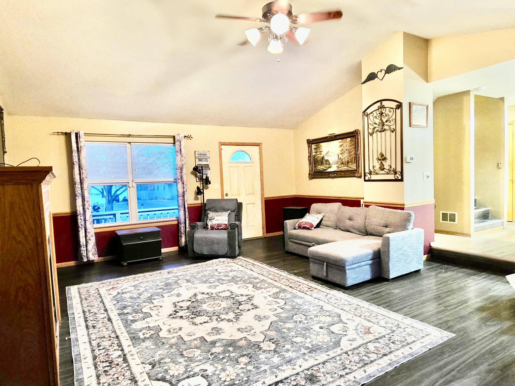 Pleasant Prairie, WI 53158,11432 8th Ave