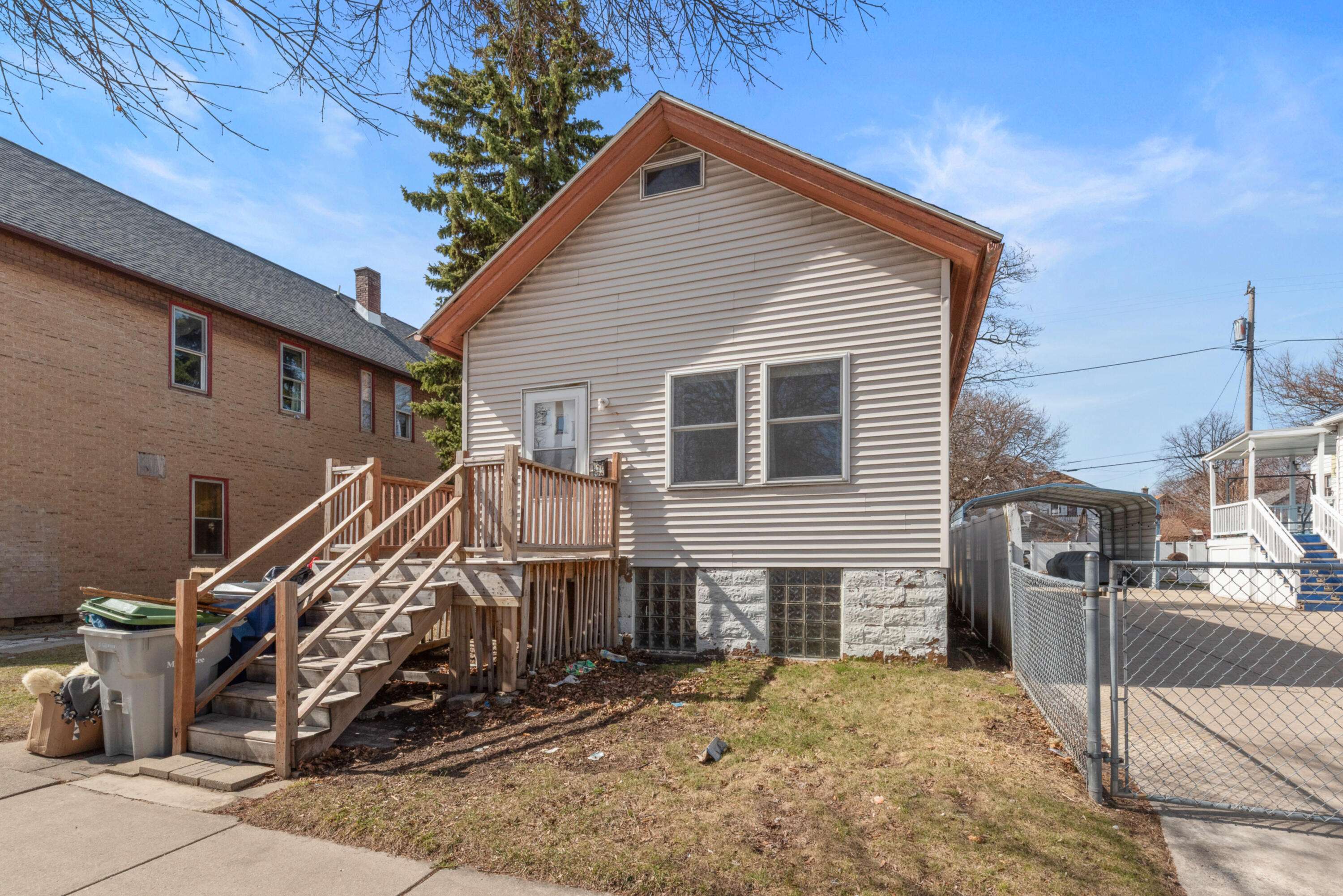Milwaukee, WI 53204,1649 S Muskego Ave