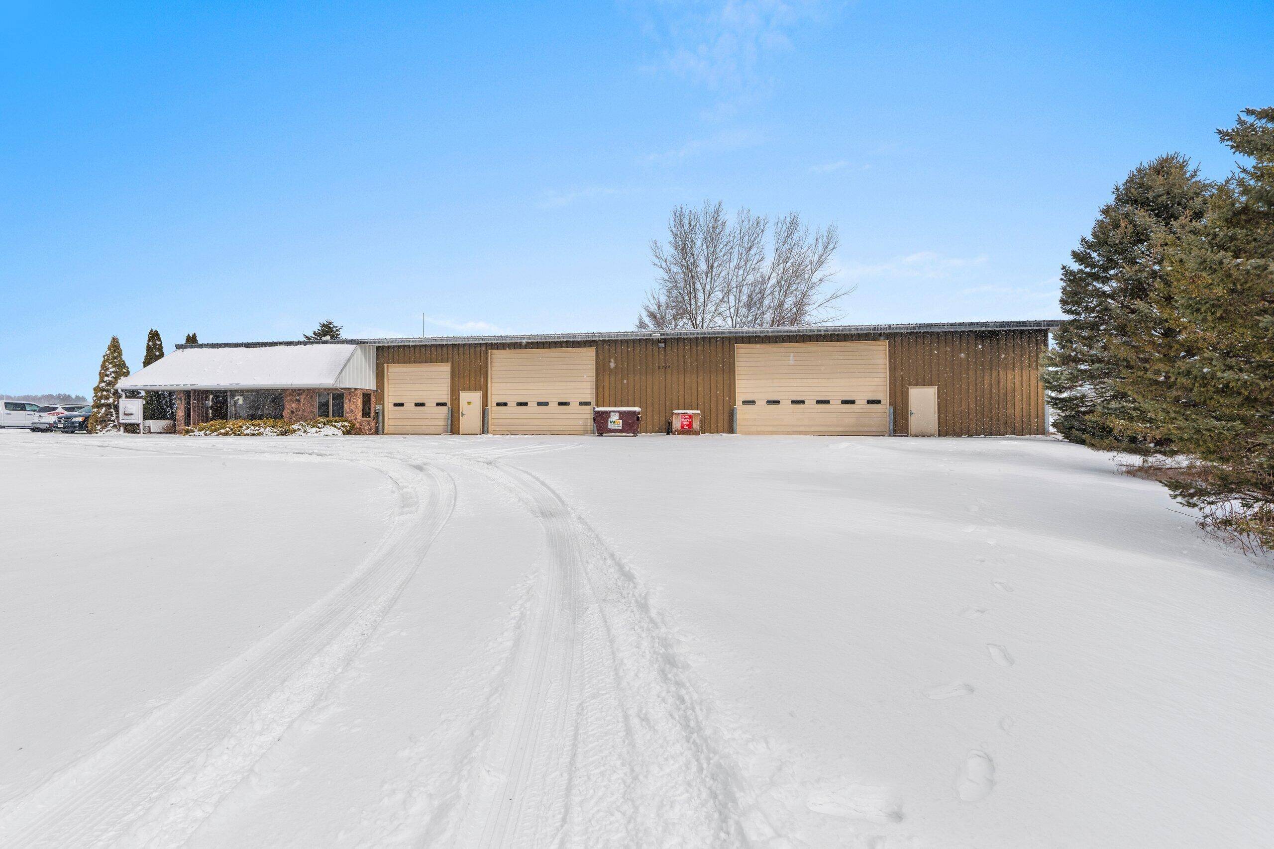 Mishicot, WI 54228,2220 E County Highway V -
