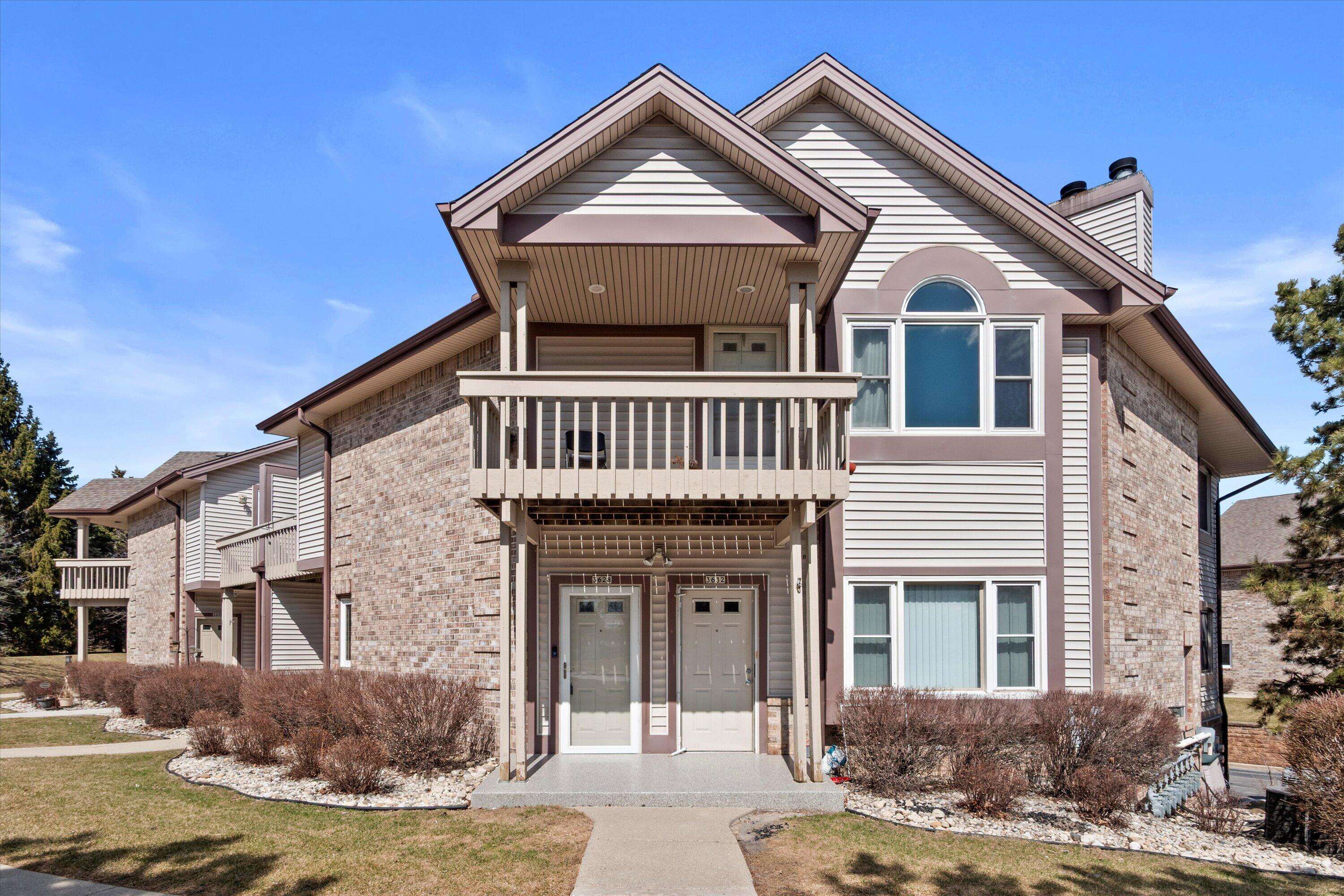 Franklin, WI 53132,3628 W Rawson Ave