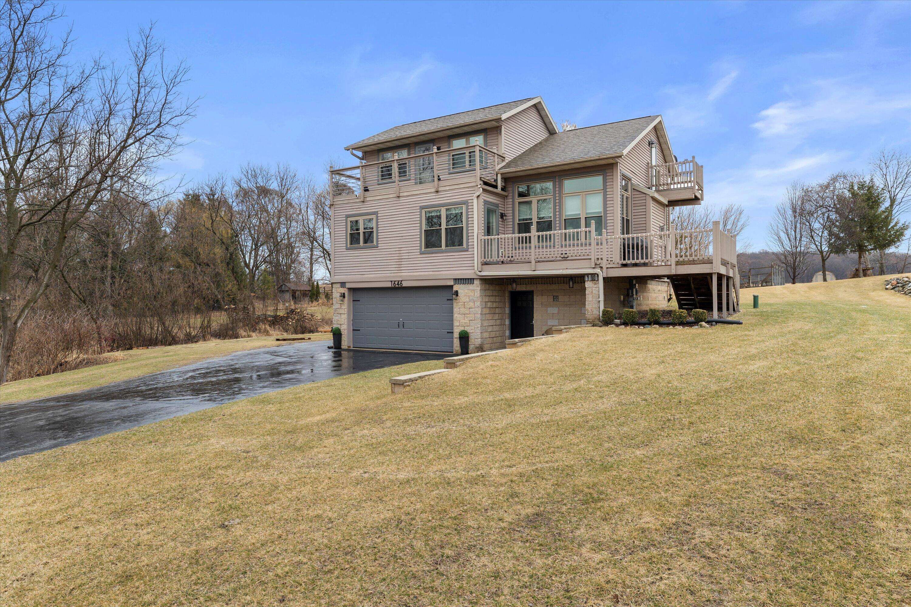 Richfield, WI 53033,1646 N Friess Lake Dr