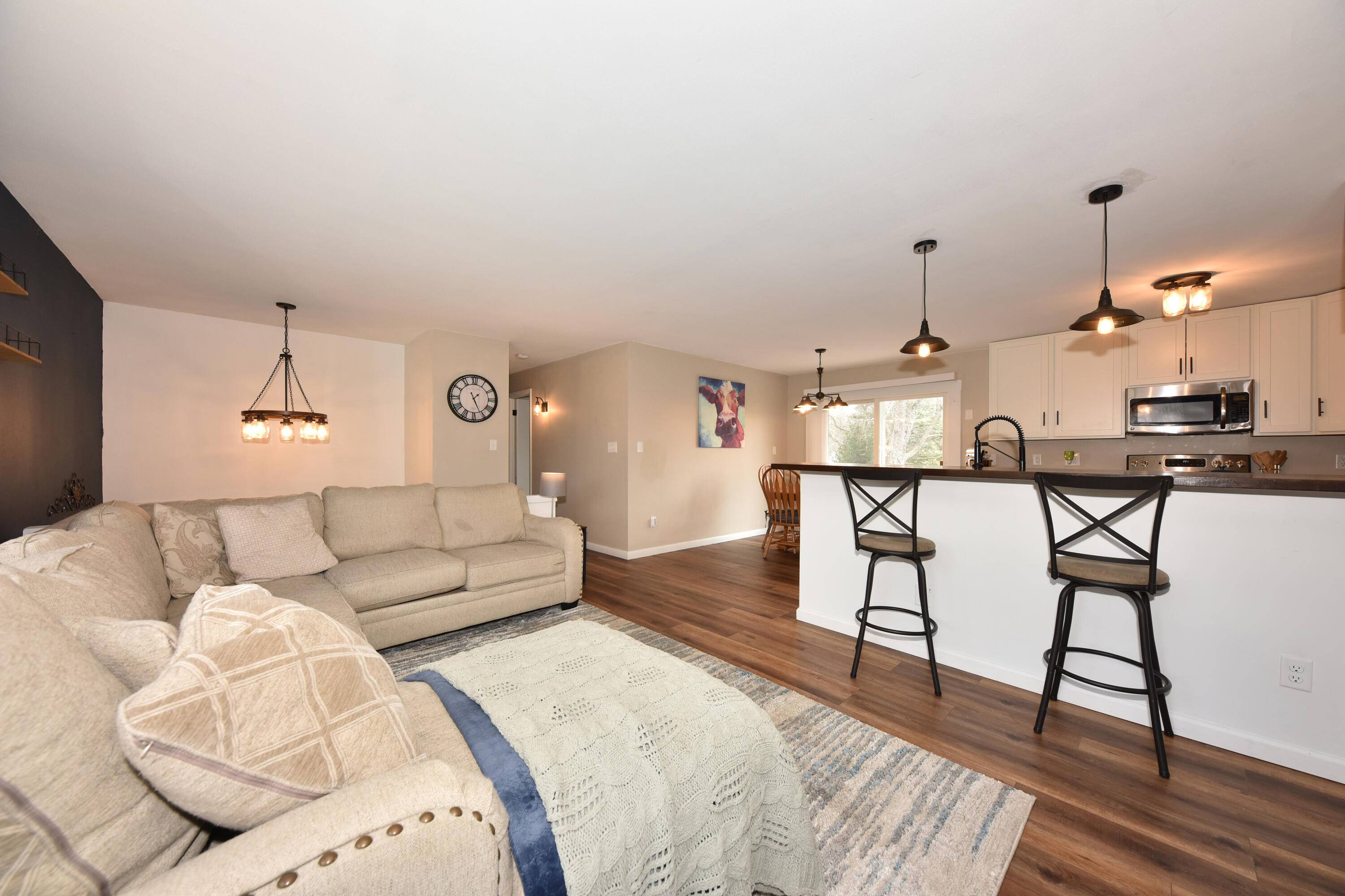 Ixonia, WI 53036,W1285 Parkview Dr