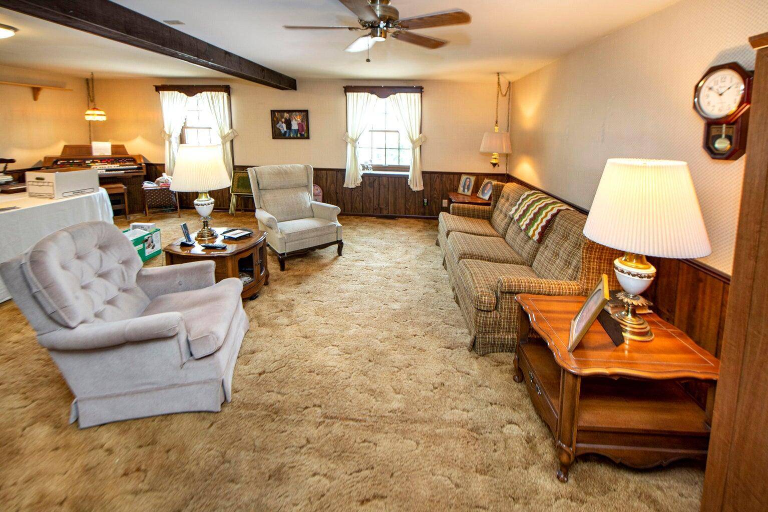 Brookfield, WI 53045,2915 N Brookfield Rd