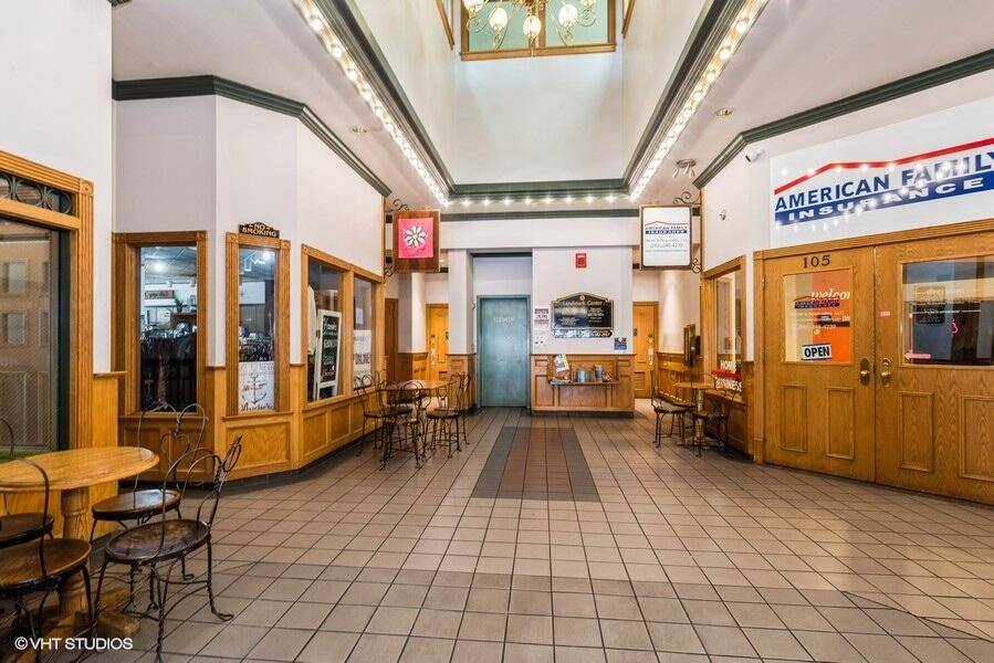 Lake Geneva, WI 53147,772 W Main St Unit 302