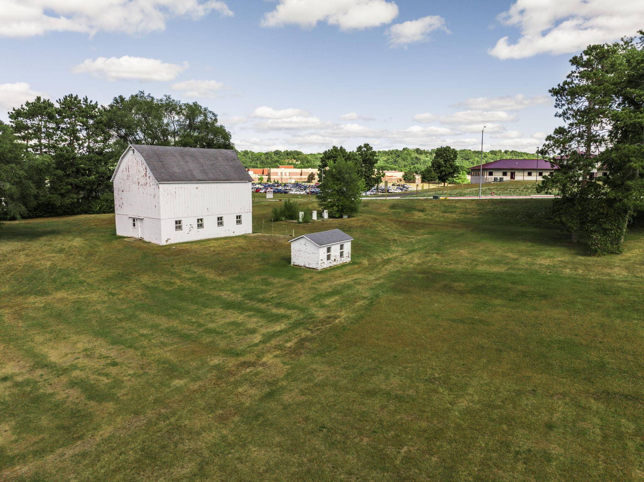 Holland, WI 54636,N6923 Briggs Rd