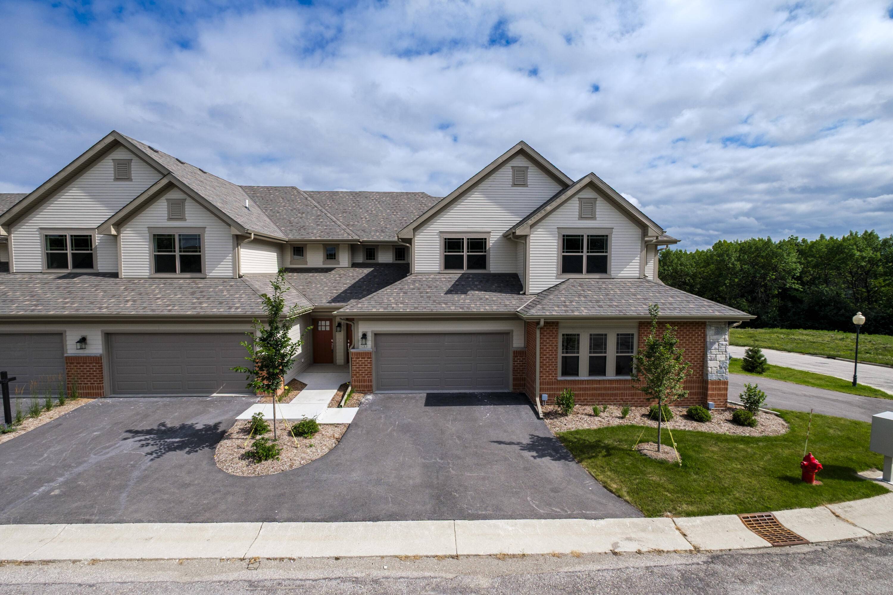 Brookfield, WI 53045,165 Aerie Cir Unit 105