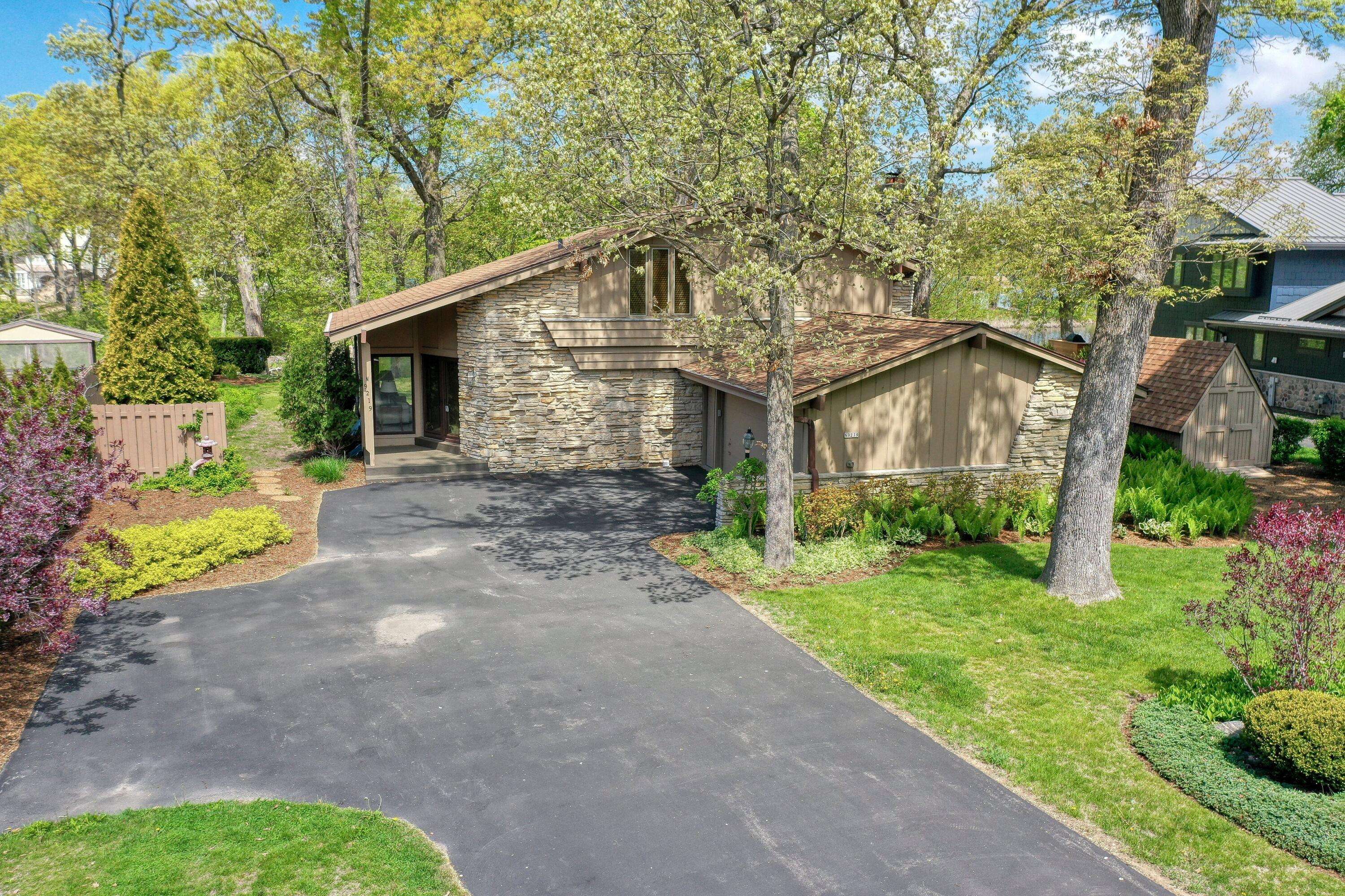 East Troy, WI 53120,N9219 South Shore Dr