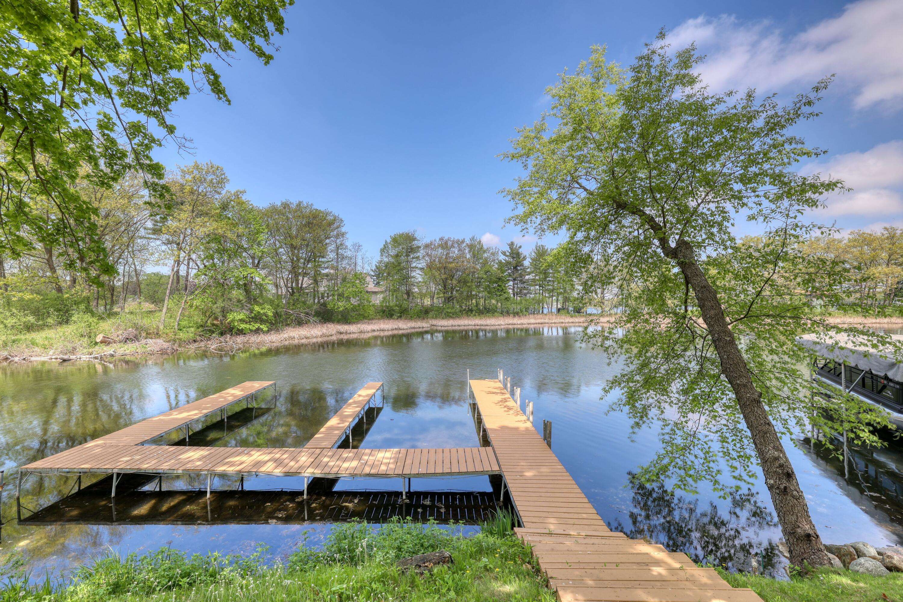 East Troy, WI 53120,N9219 South Shore Dr