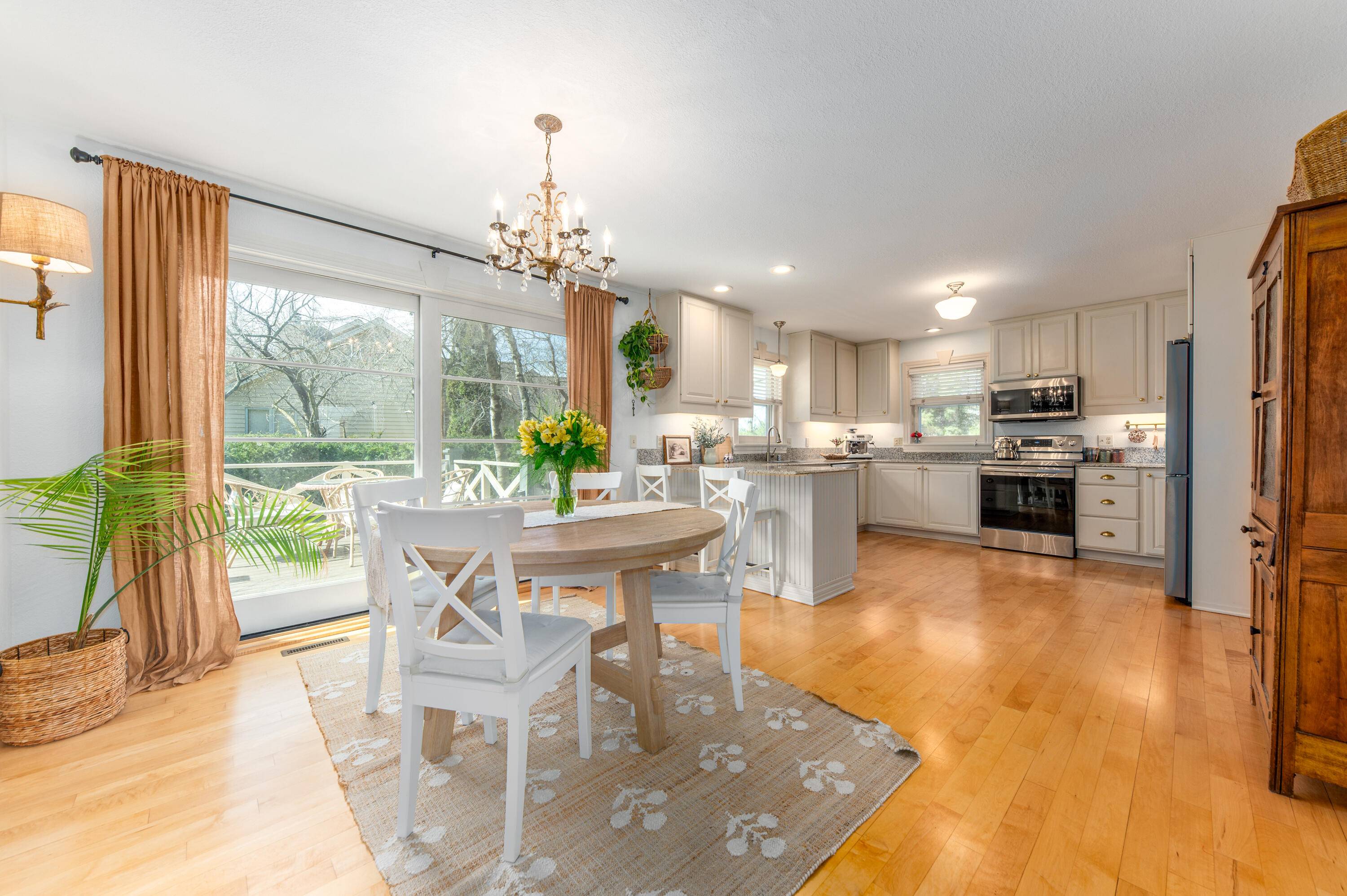 Brookfield, WI 53186,930 Calico Ct