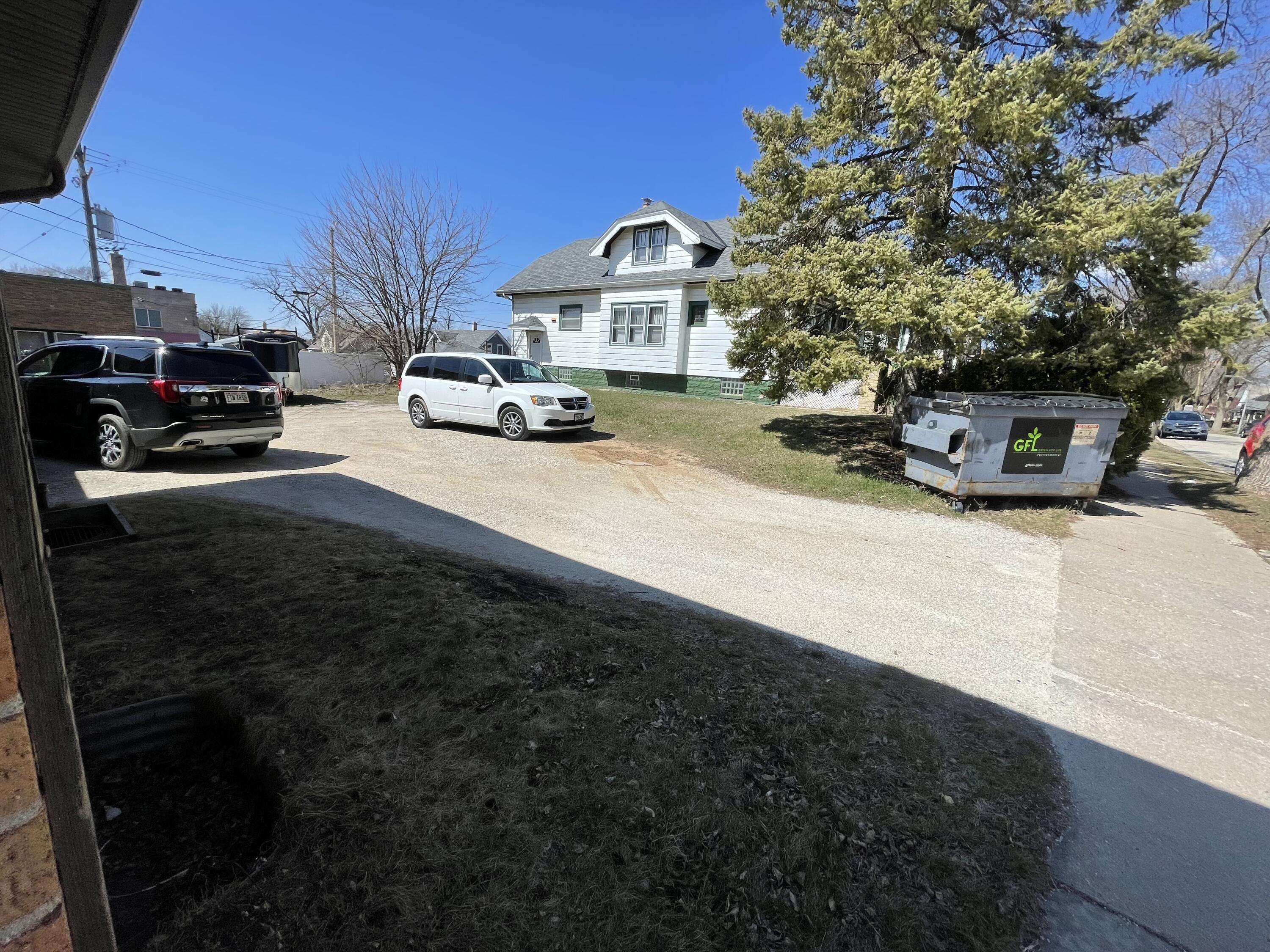 West Allis, WI 53219,7500 W Lincoln Ave