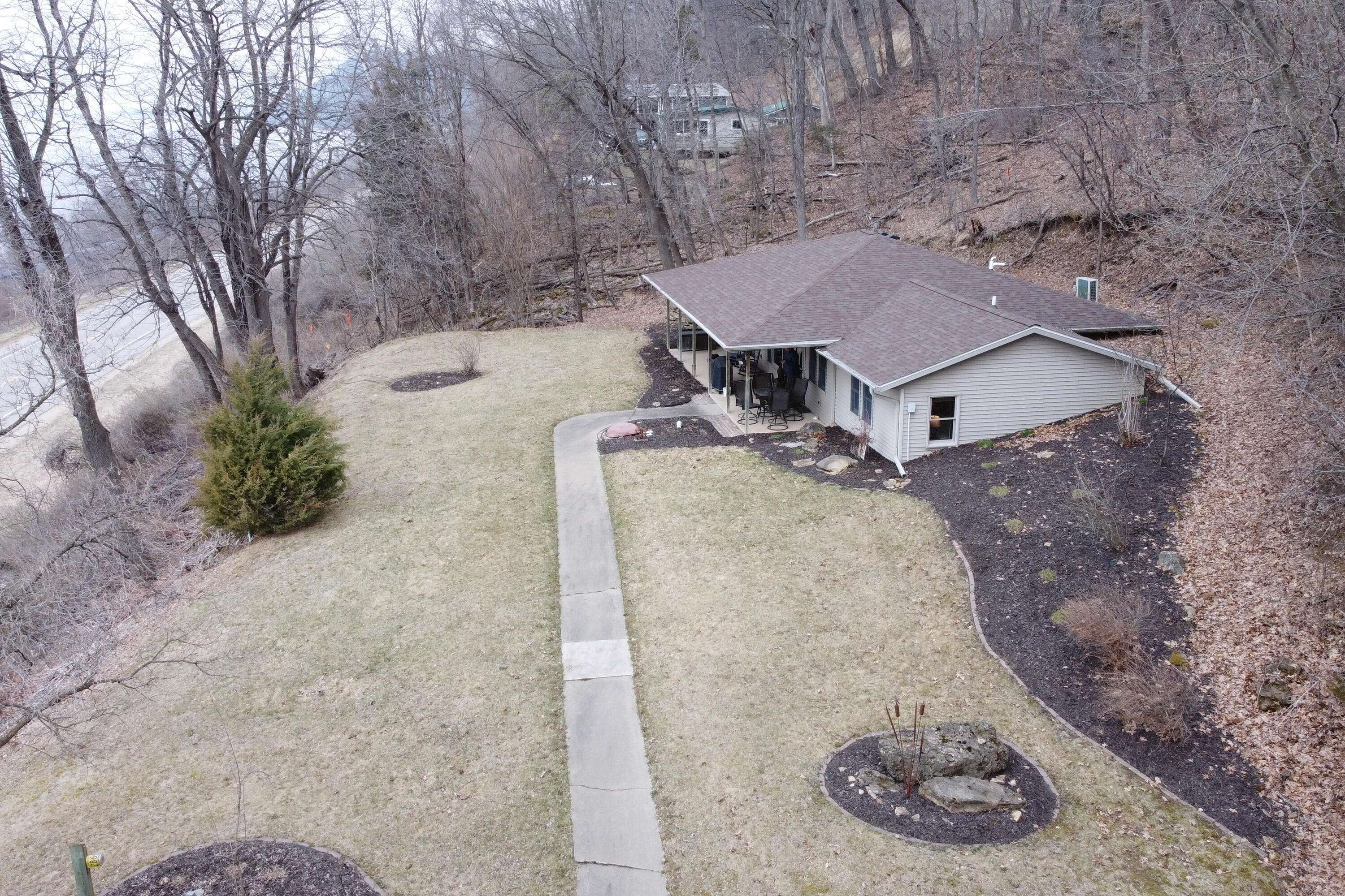 Genoa, WI 54632,S3774 STATE HIGHWAY 35 -