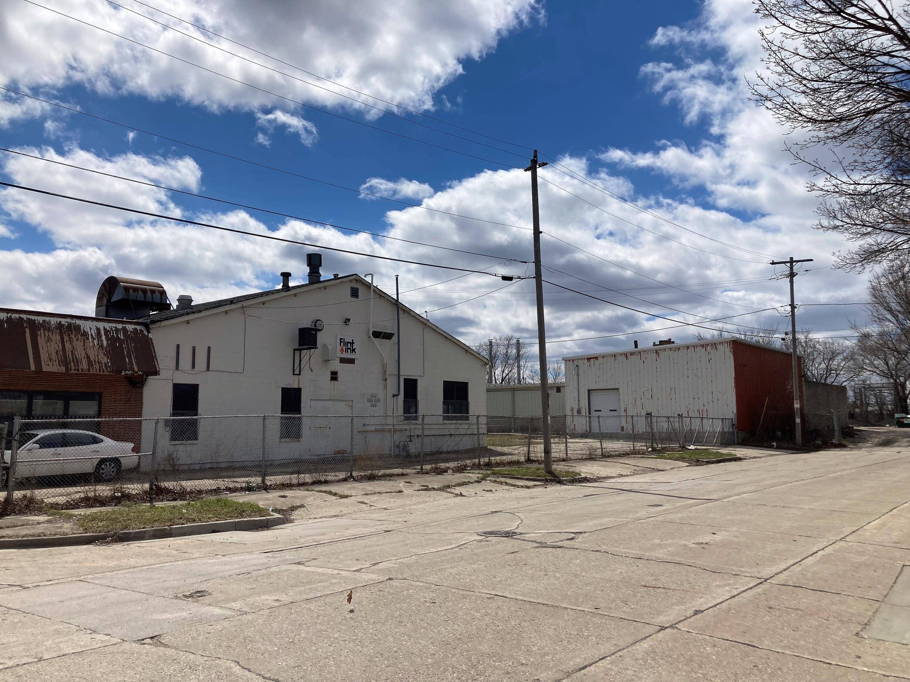 Milwaukee, WI 53209,3901 W Rohr Ave