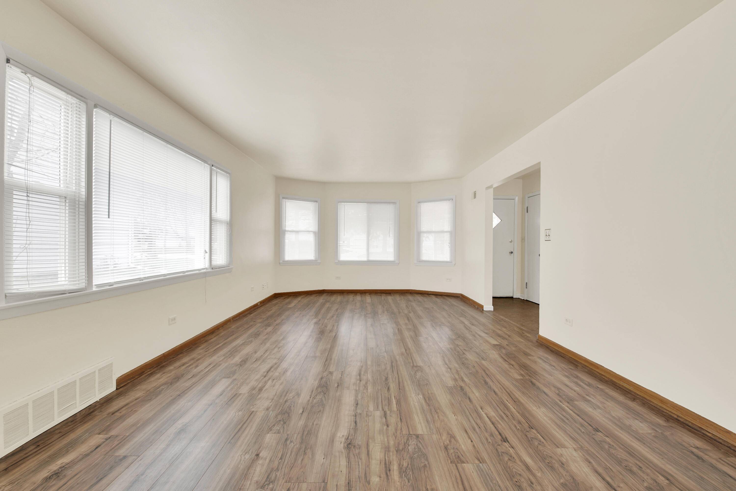 Franklin, WI 53132,7571 S 68th St Unit 7573