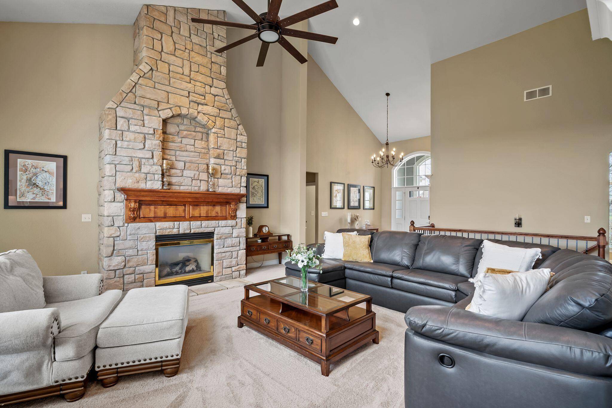 Hartland, WI 53029,1293 Mary Hill Cir