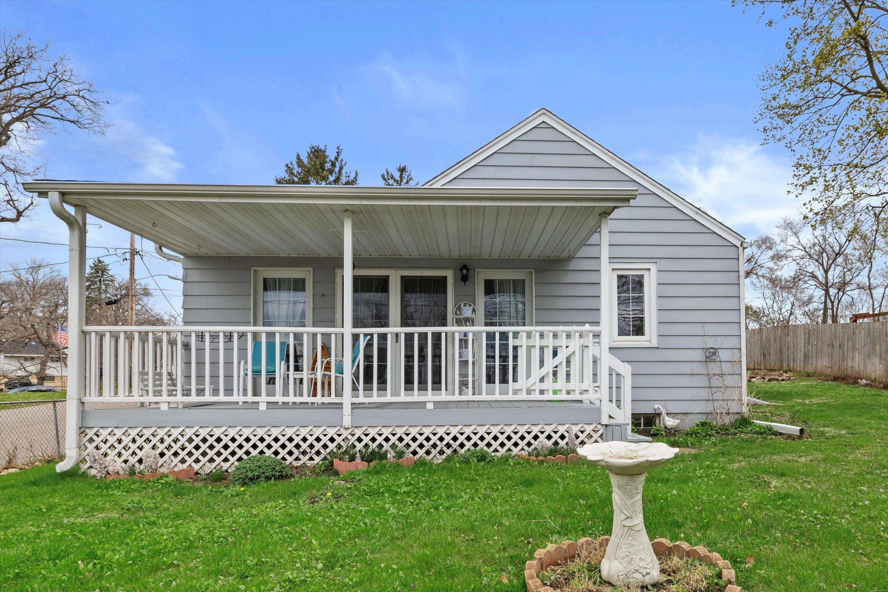Burlington, WI 53105,7705 Franklin St