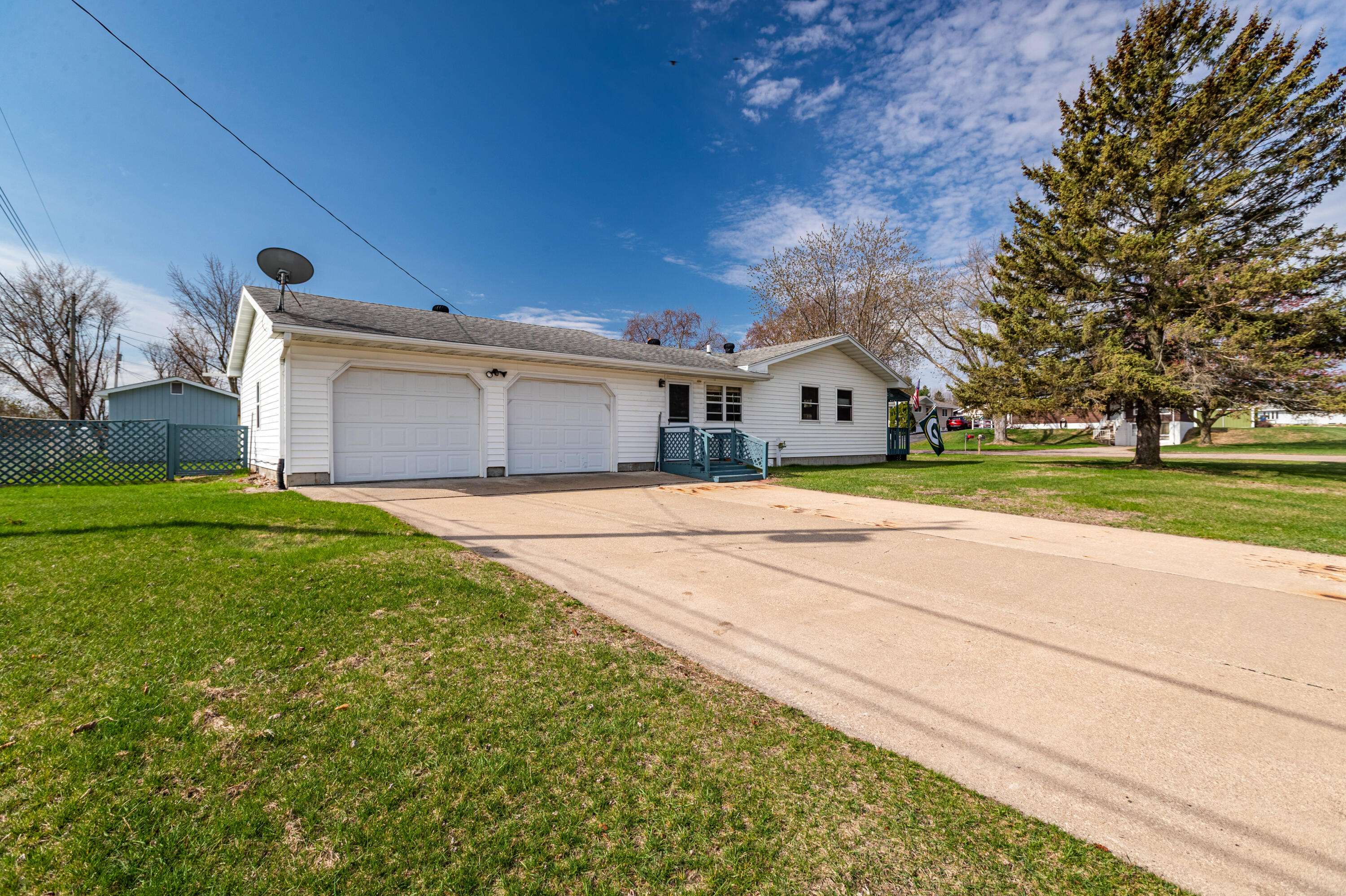 Campbell, WI 54603,2526 1st Ave W