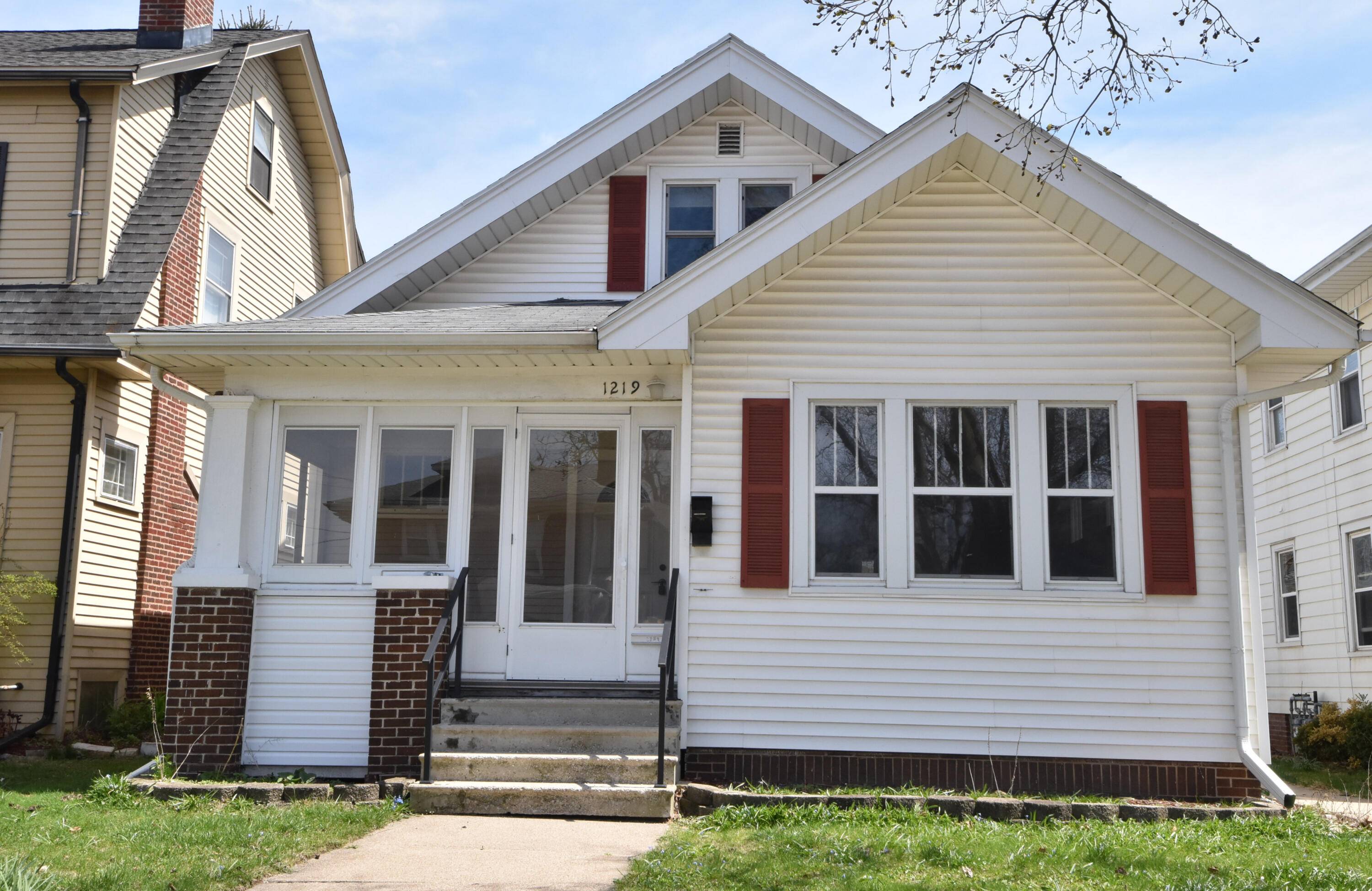 Racine, WI 53405,1219 Arthur Ave