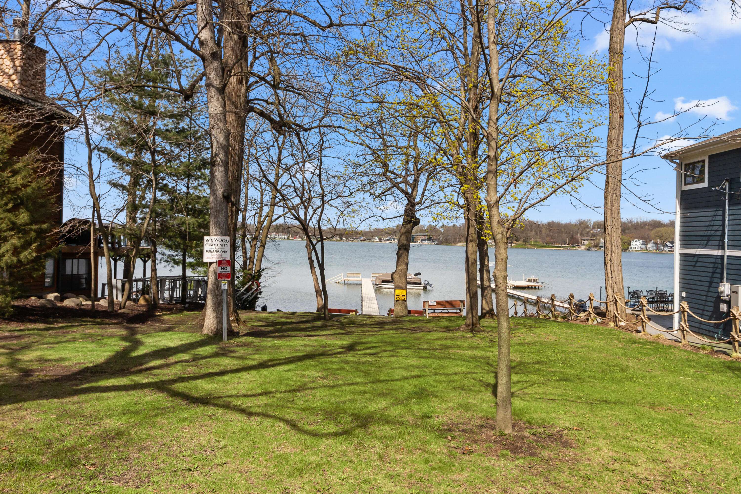 Twin Lakes, WI 53181,515 Maple Hill Ter