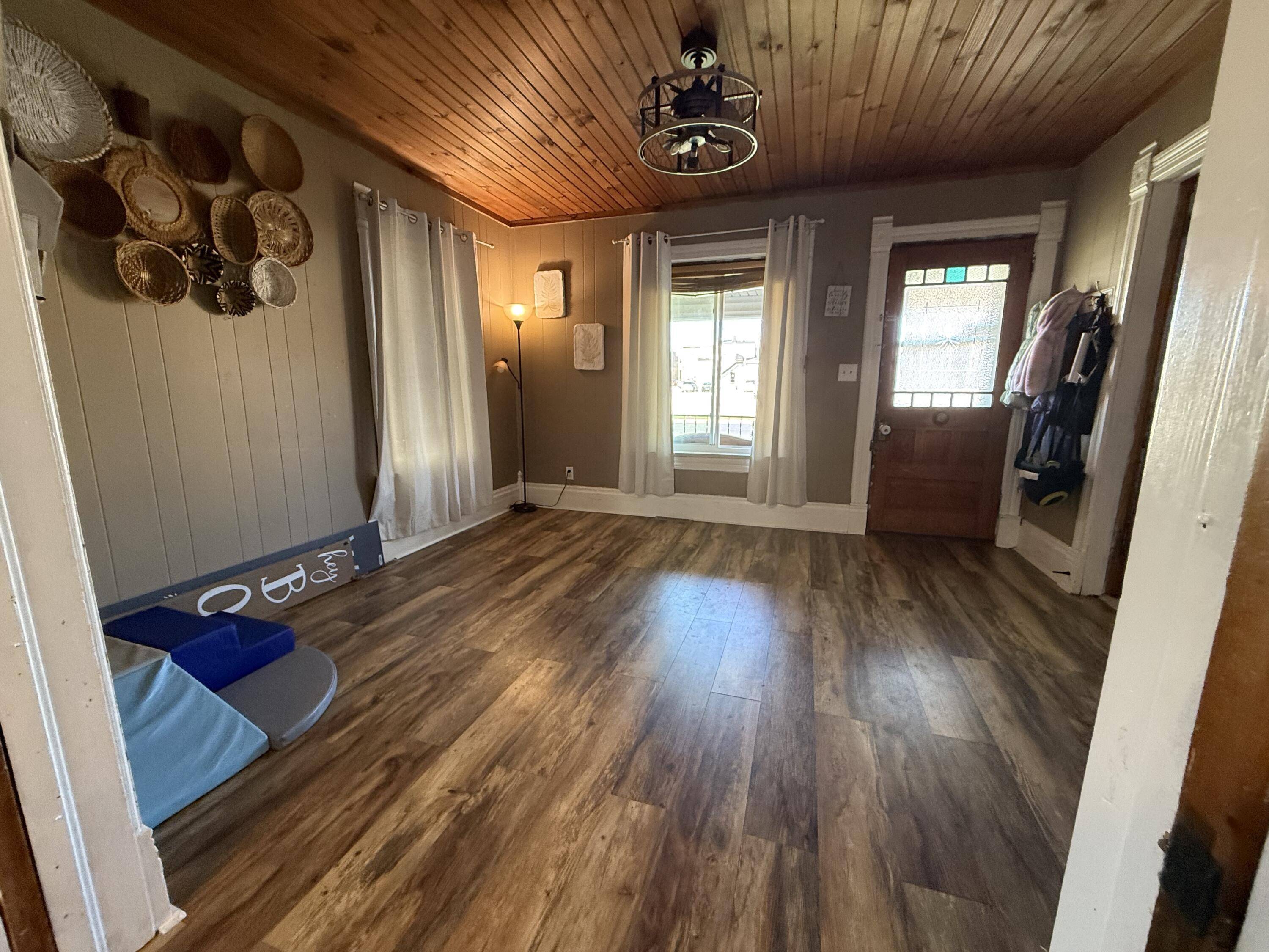 Tomah, WI 54660,1018 Kilbourn Ave