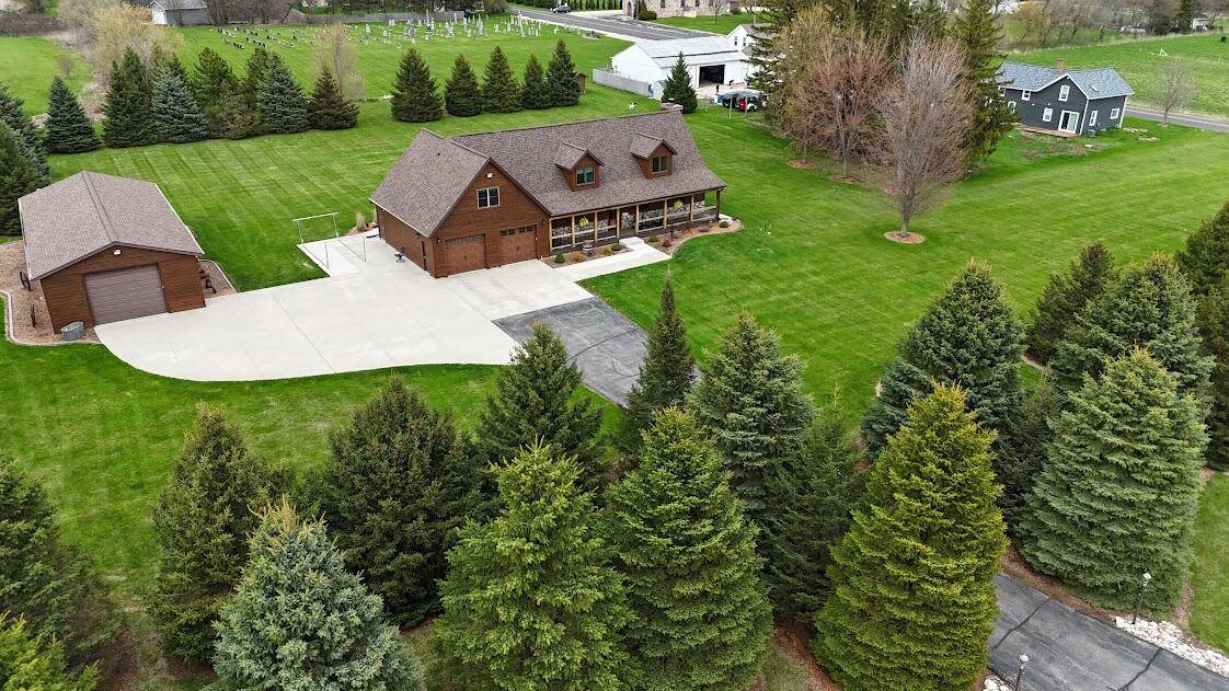 West Bend, WI 53095,4726 Faith Ln