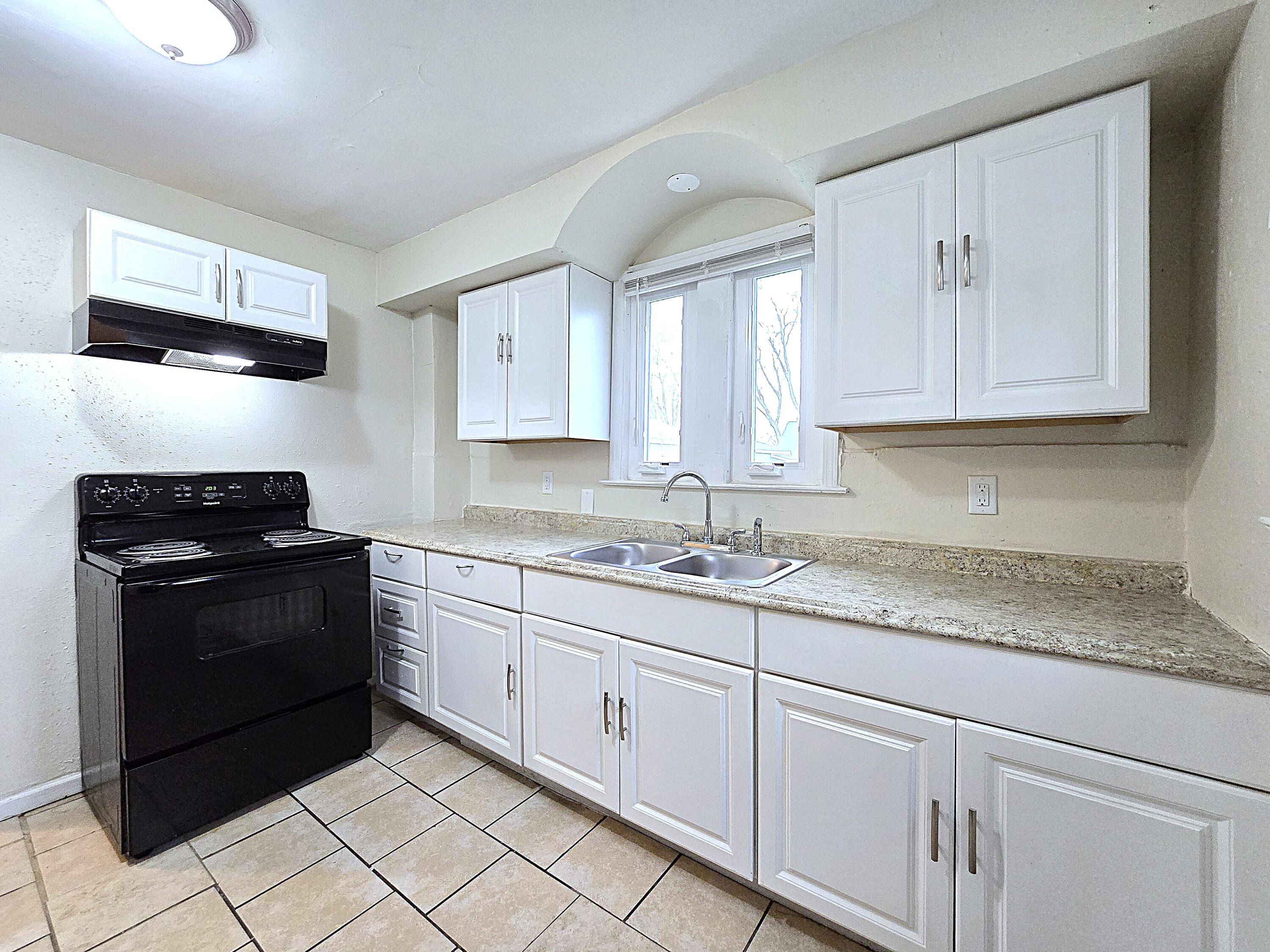 Milwaukee, WI 53218,5870 N 72nd St