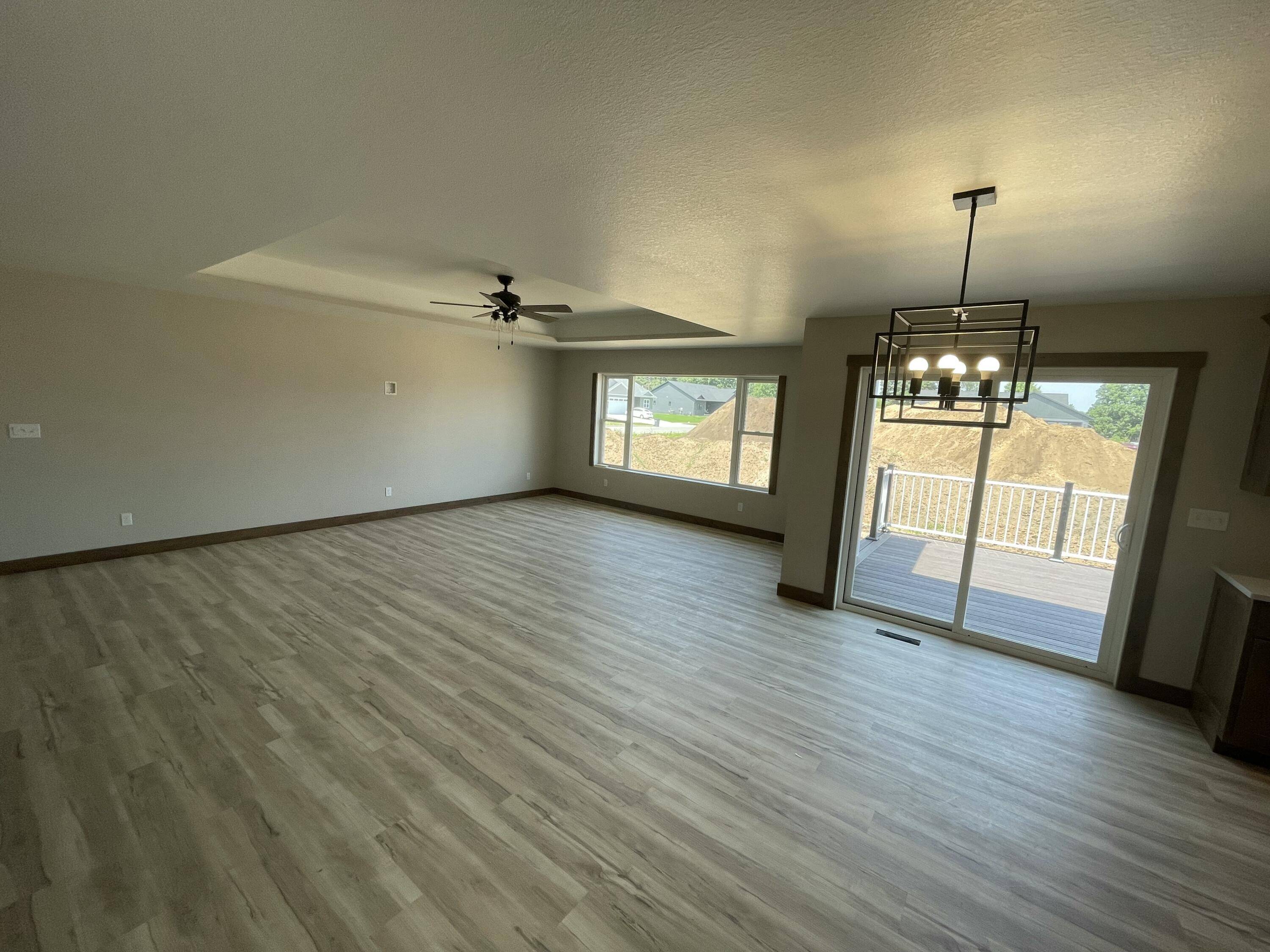 Holmen, WI 54636,1937 Golden Gate Way