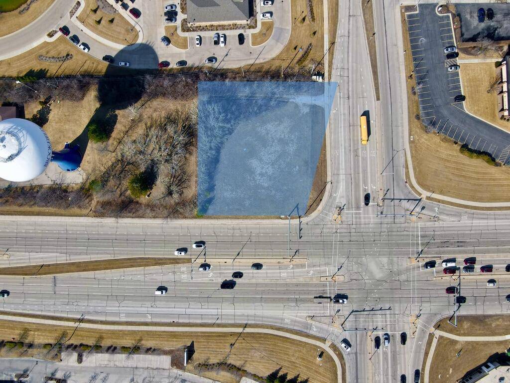 Brookfield, WI 53005,Lt2 Capitol Dr