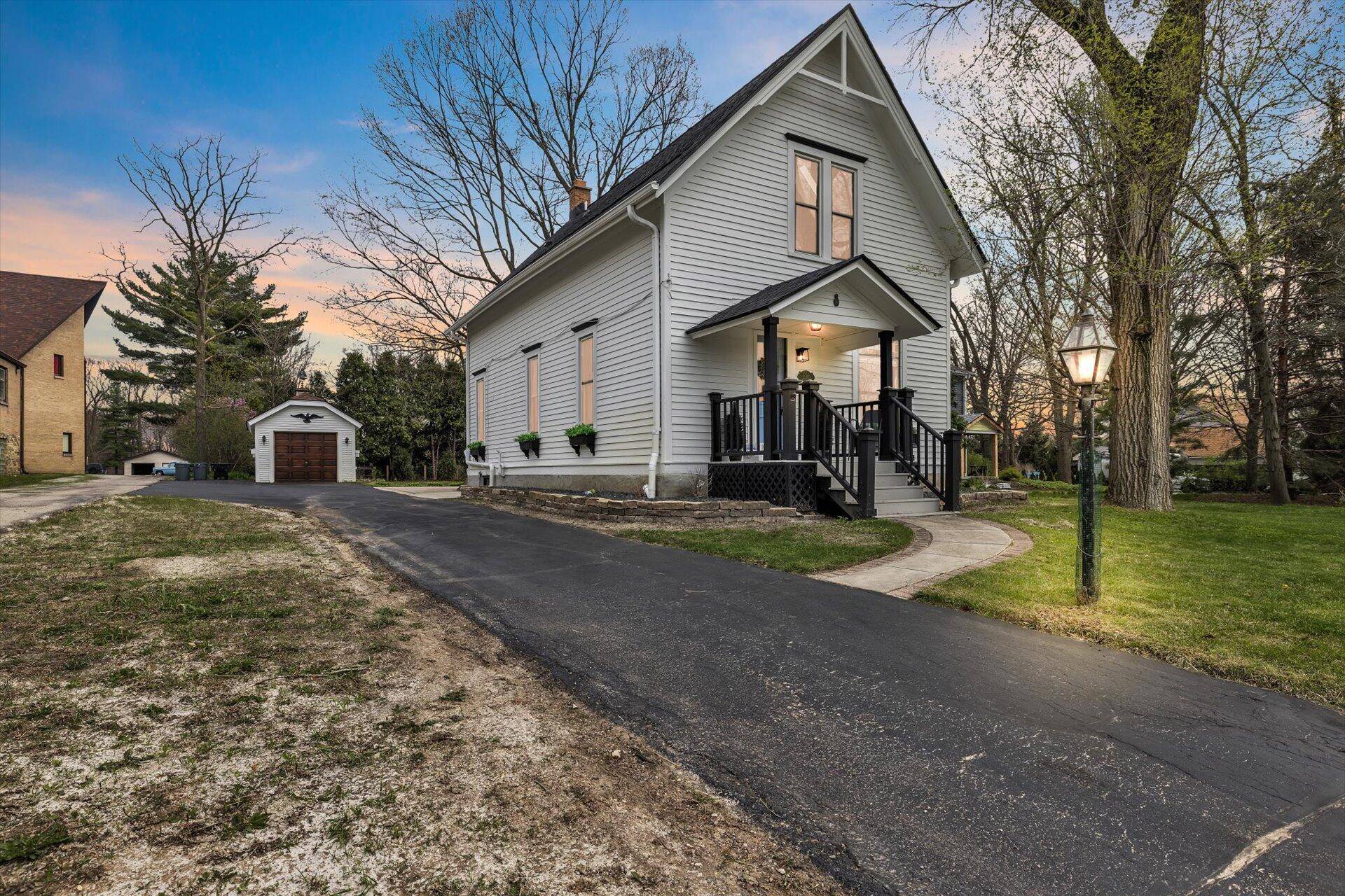 Brookfield, WI 53045,2380 N Brookfield Rd