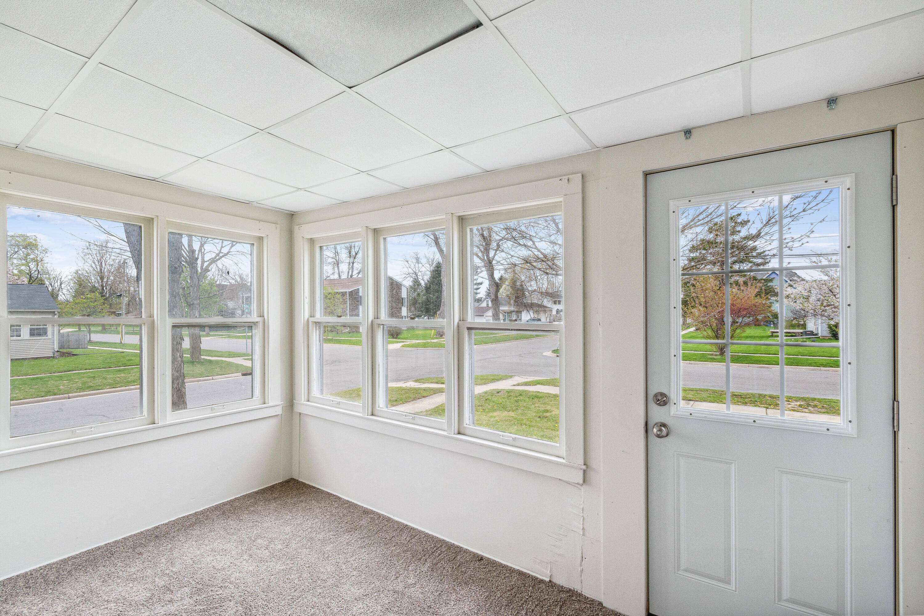 Lake Mills, WI 53551,118 S Oak St