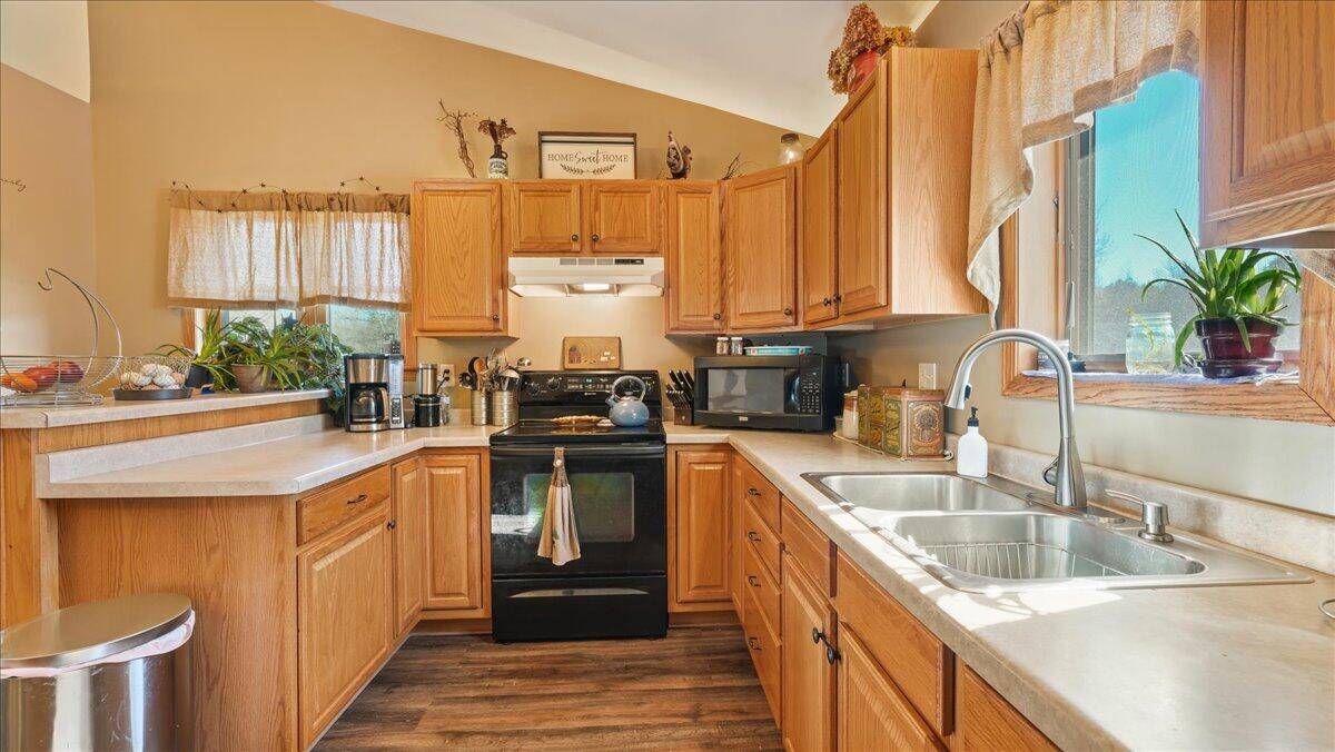 Hixton, WI 54635,506 BIRCH St