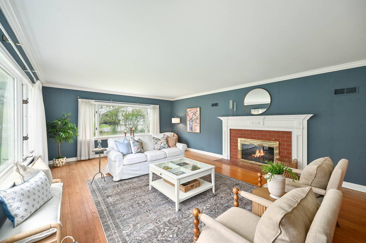 Bayside, WI 53217,1211 E Donges Ct