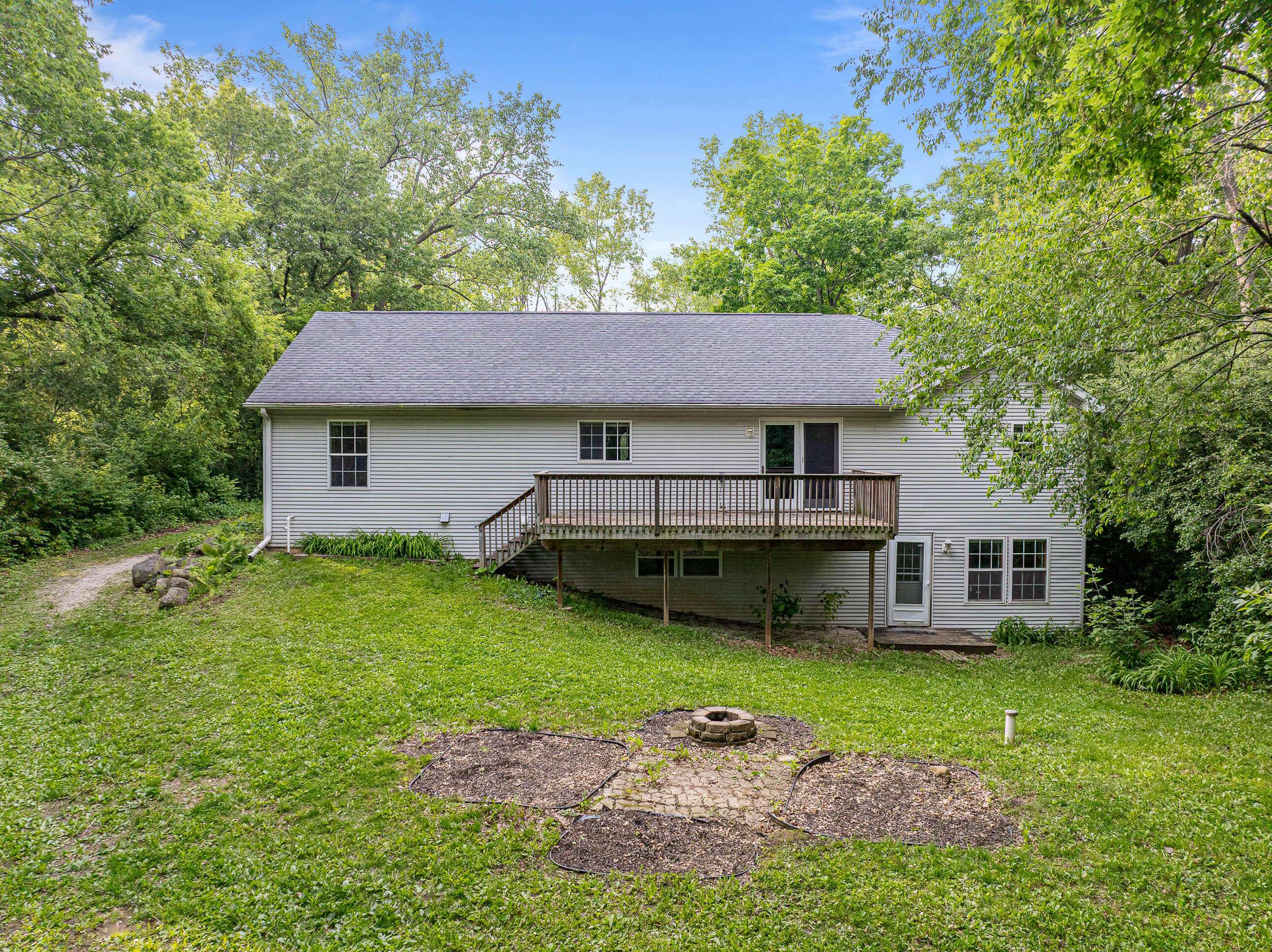 Randall, WI 53181,32877 121st Pl