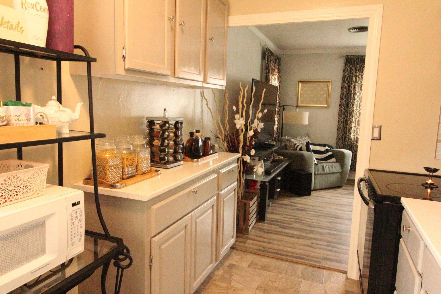 Milwaukee, WI 53219,3416 S 66th St