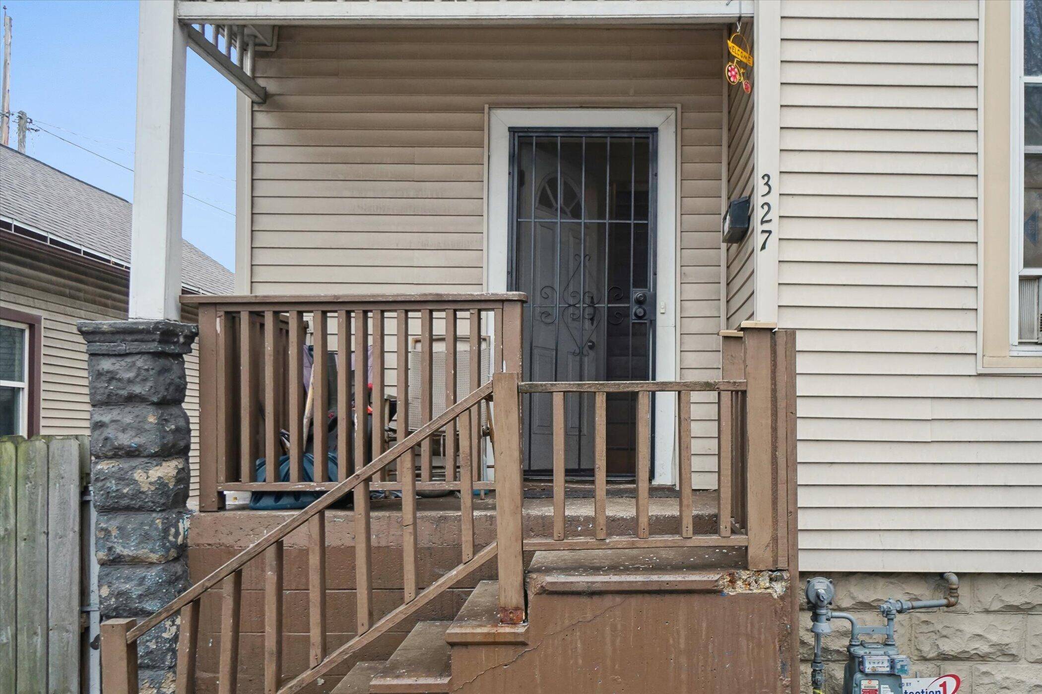 Milwaukee, WI 53204,327 W Orchard St