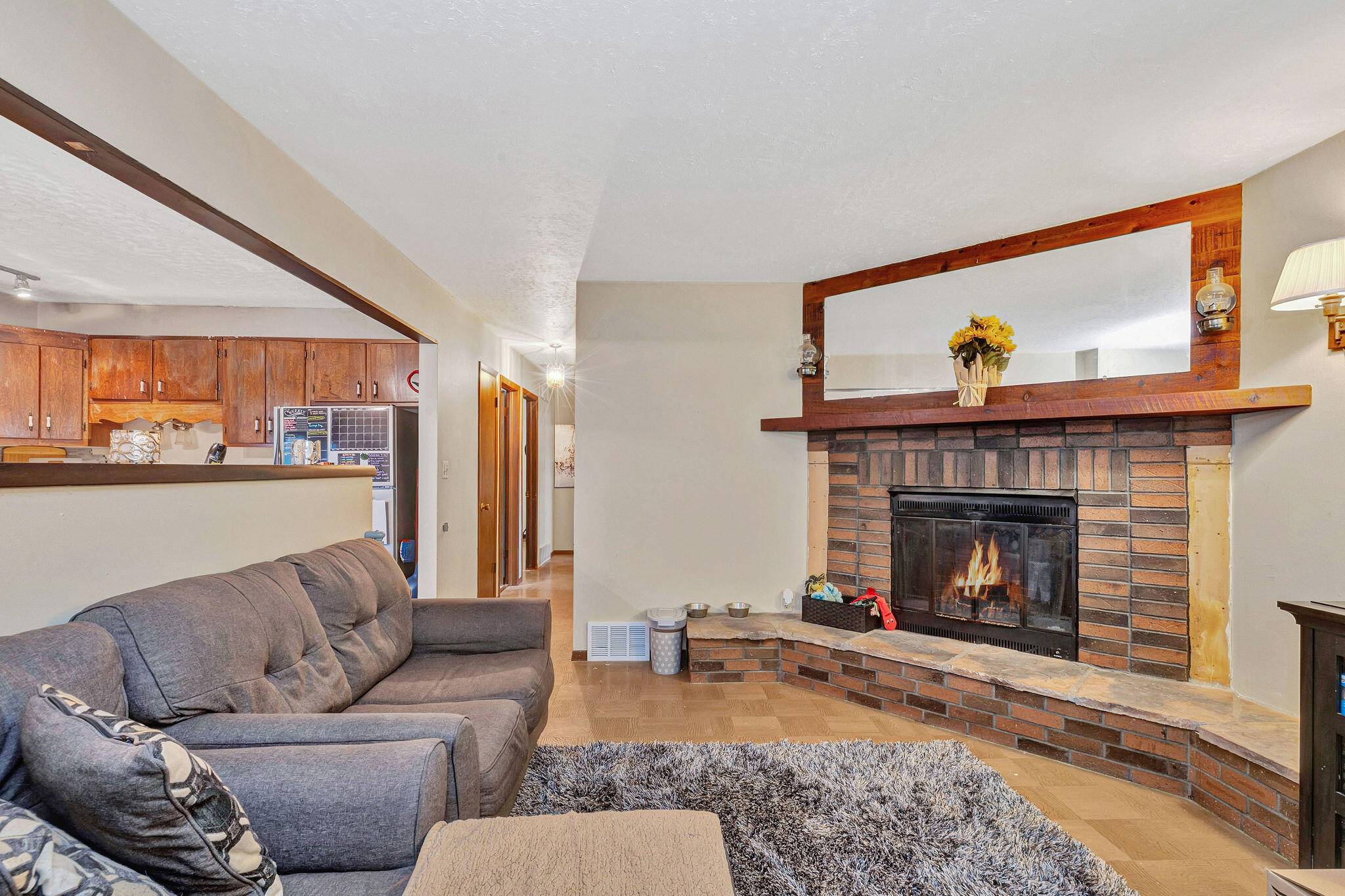 Milwaukee, WI 53218,5803 N 77th St