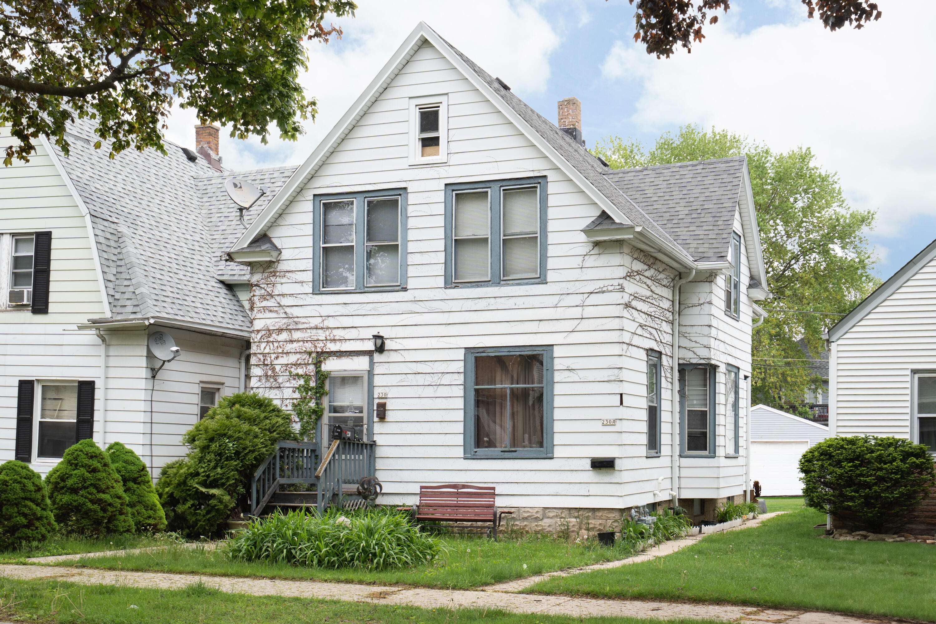 Milwaukee, WI 53214,230 S 61st St