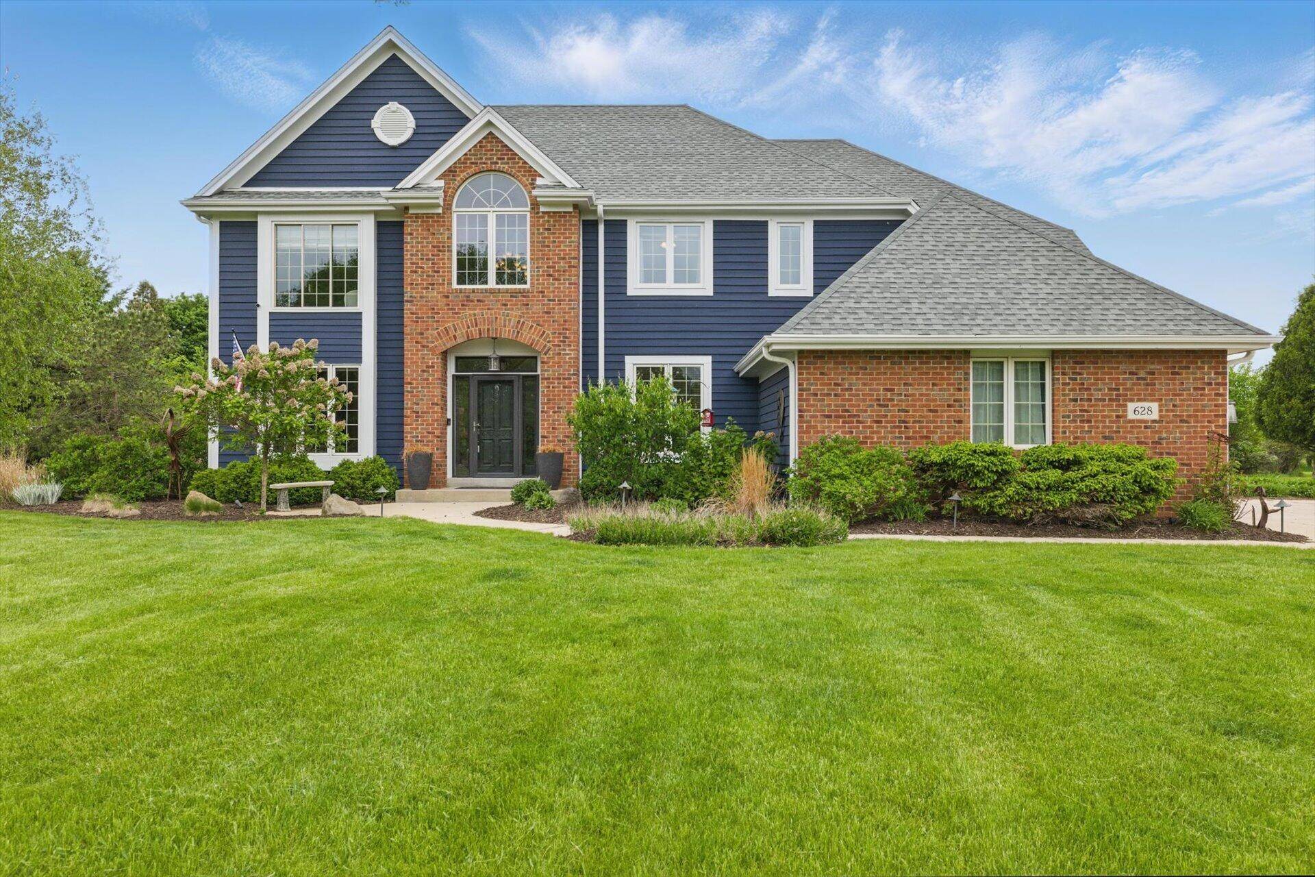 Summit, WI 53066,628 Sedge Meadow Ct
