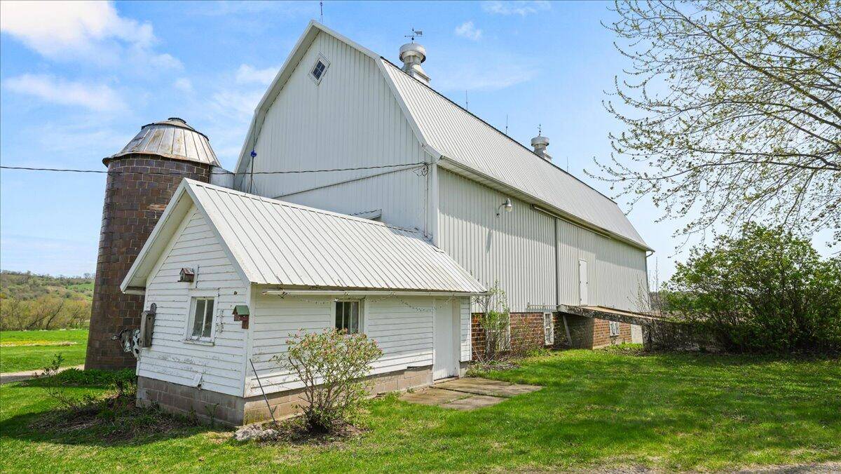 Ridgeville, WI 54648,22936 County Highway T -