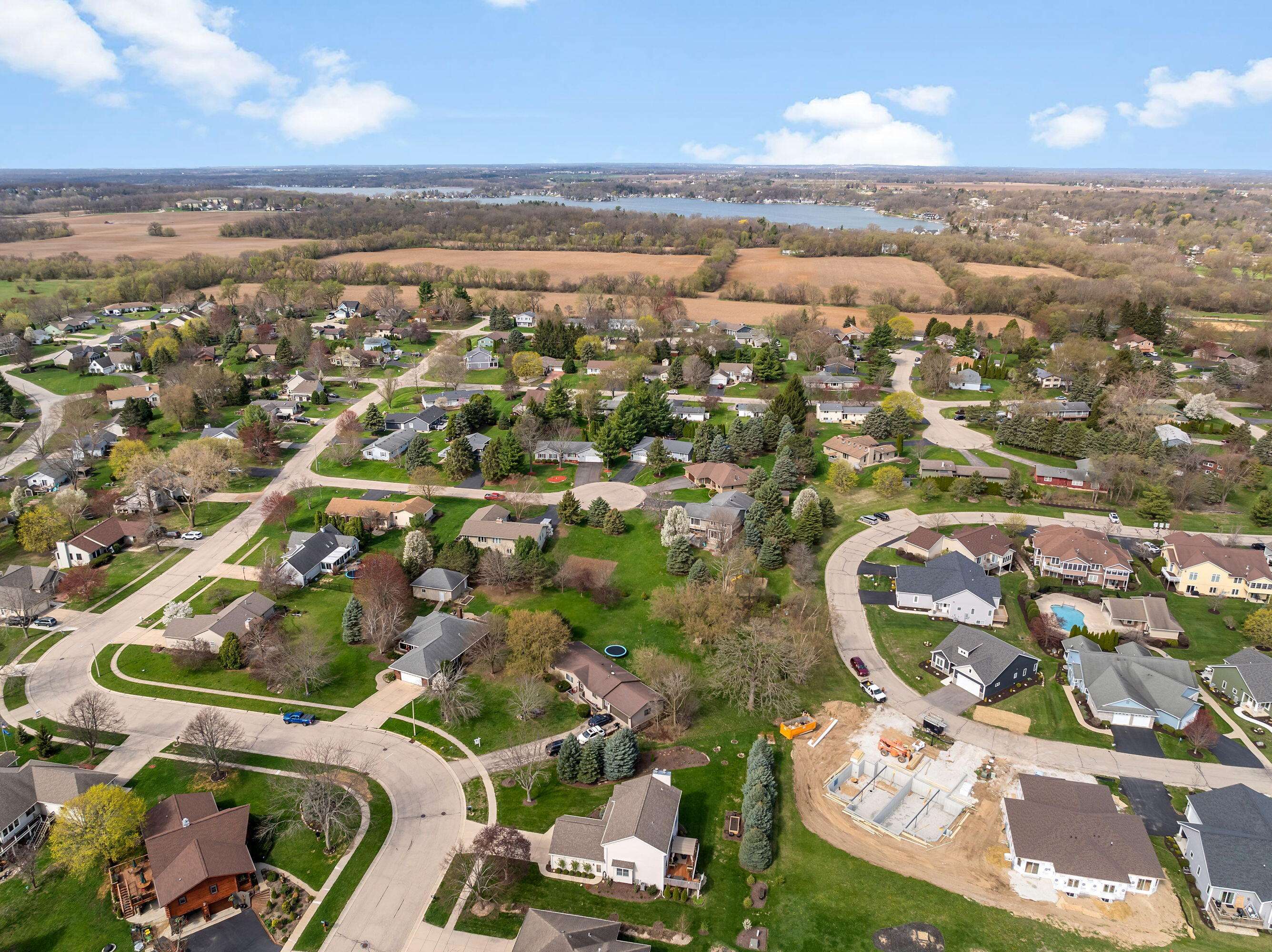 Twin Lakes, WI 53181,1222 Winged Foot Dr