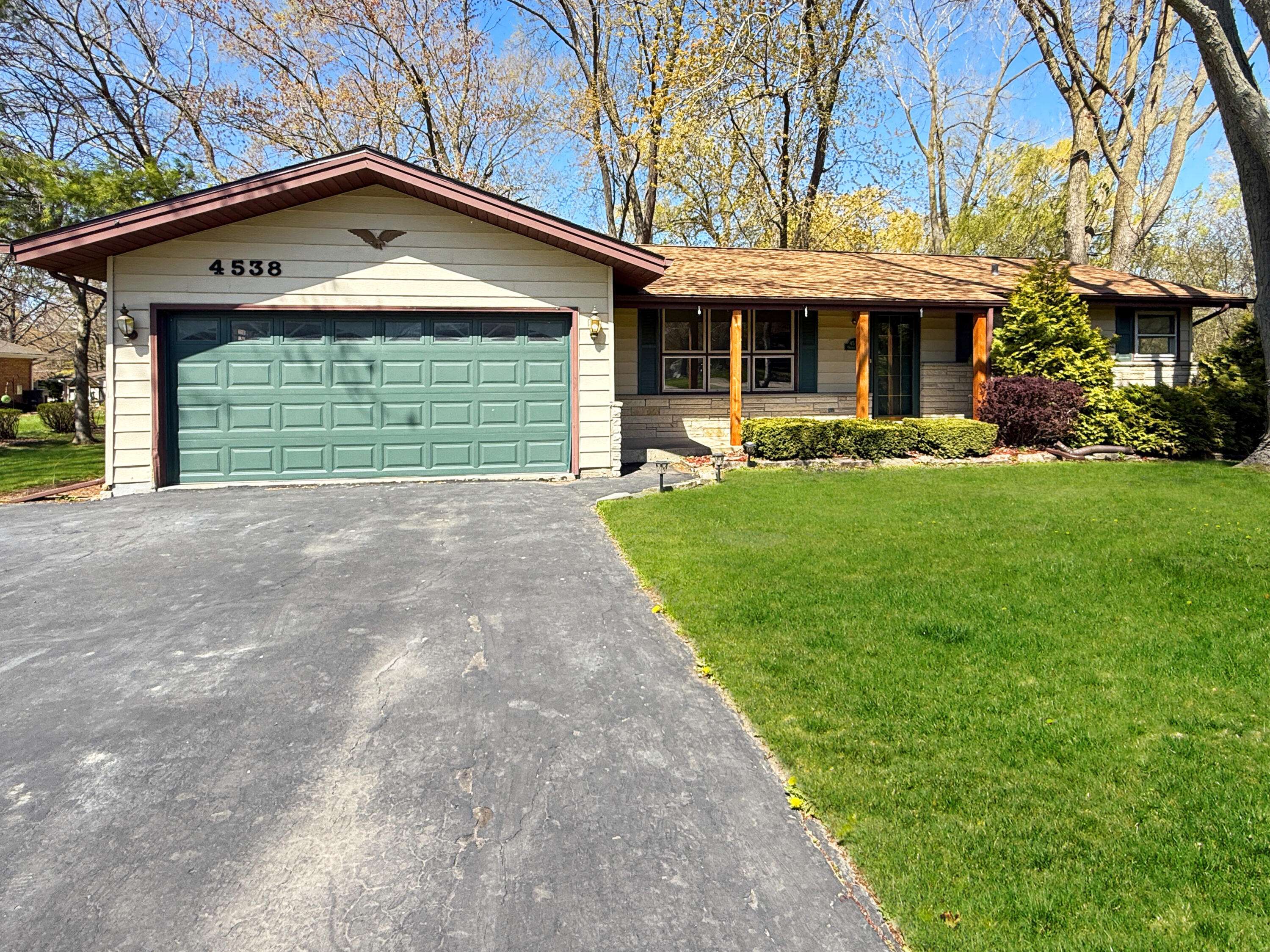Caledonia, WI 53405,4538 Oakdale Dr