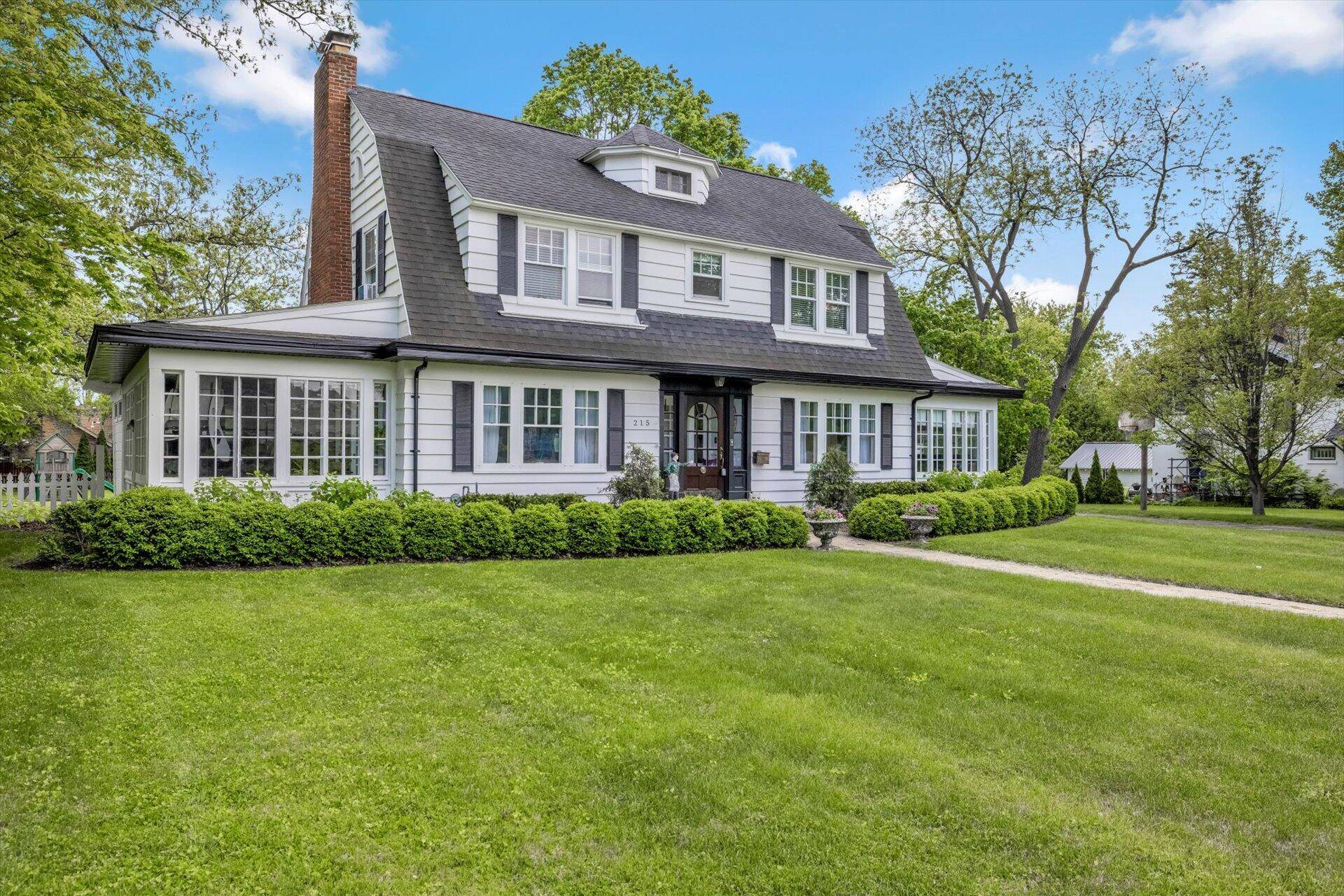 Elkhorn, WI 53121,215 W Walworth St
