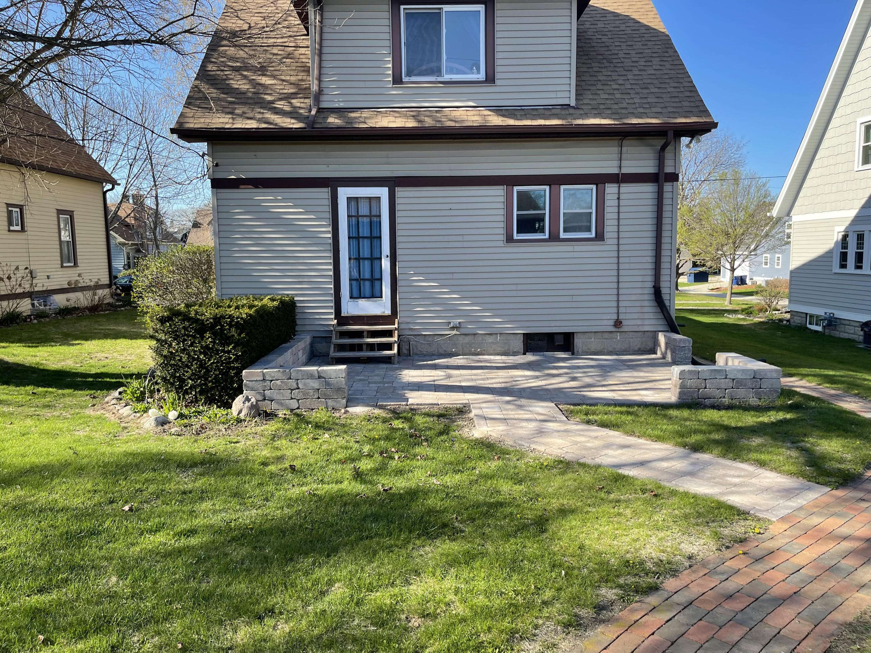 Port Washington, WI 53074,421 W Michigan St